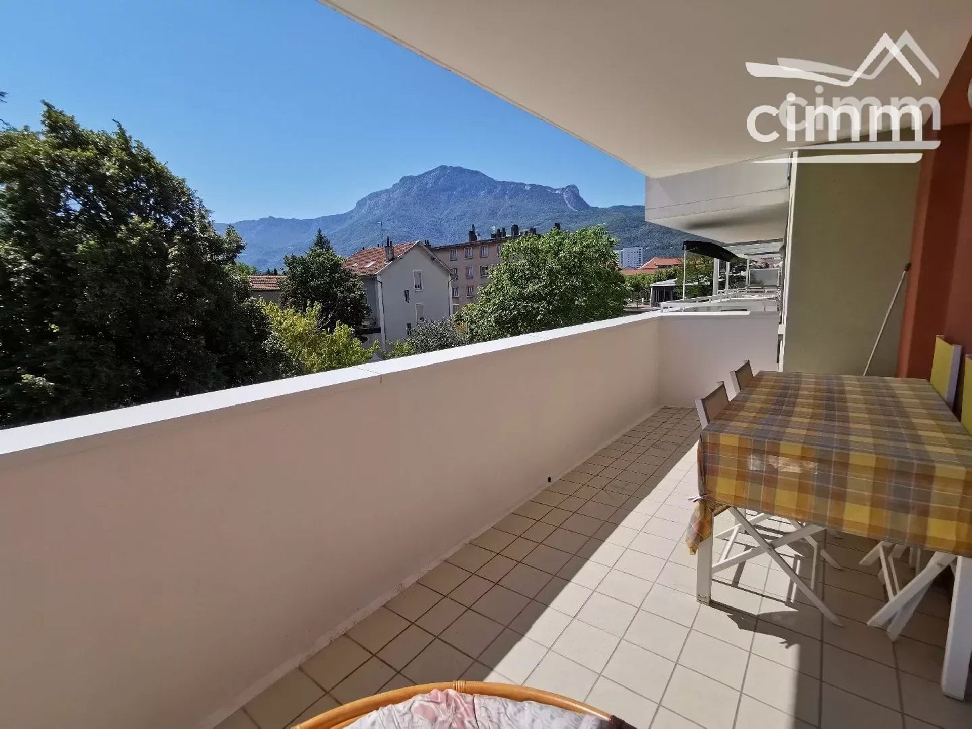 Condominium in Grenoble, Auvergne-Rhone-Alpes 12197344