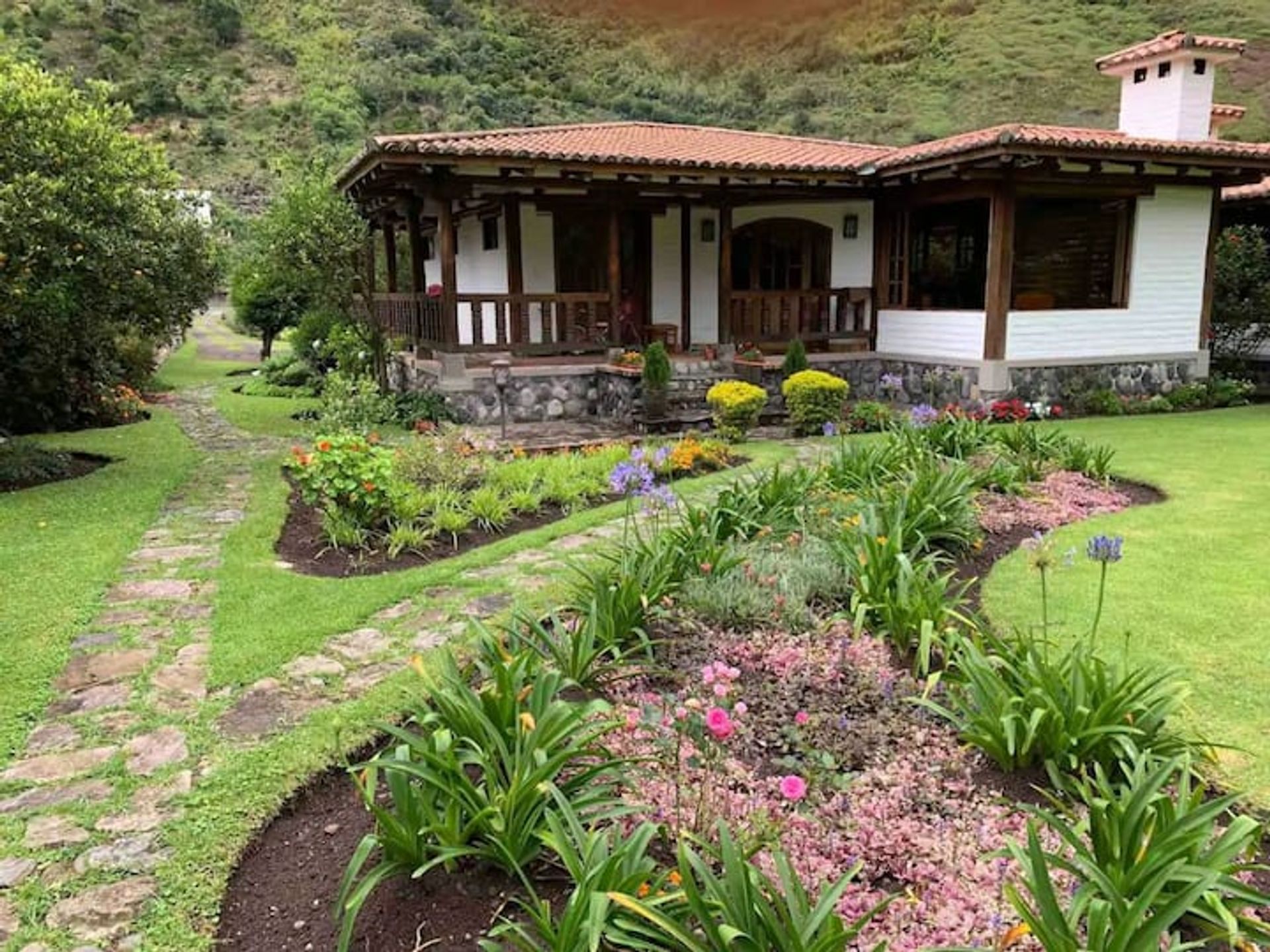 Будинок в Baños de Agua Santa, Tungurahua 12199119