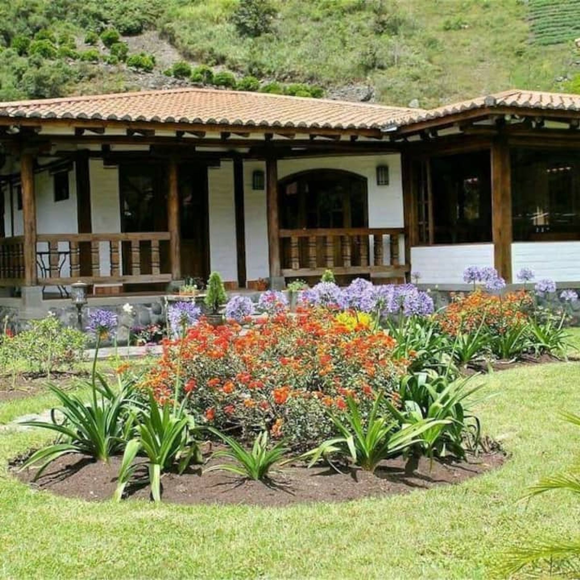 房子 在 Baños de Agua Santa, Tungurahua 12199119