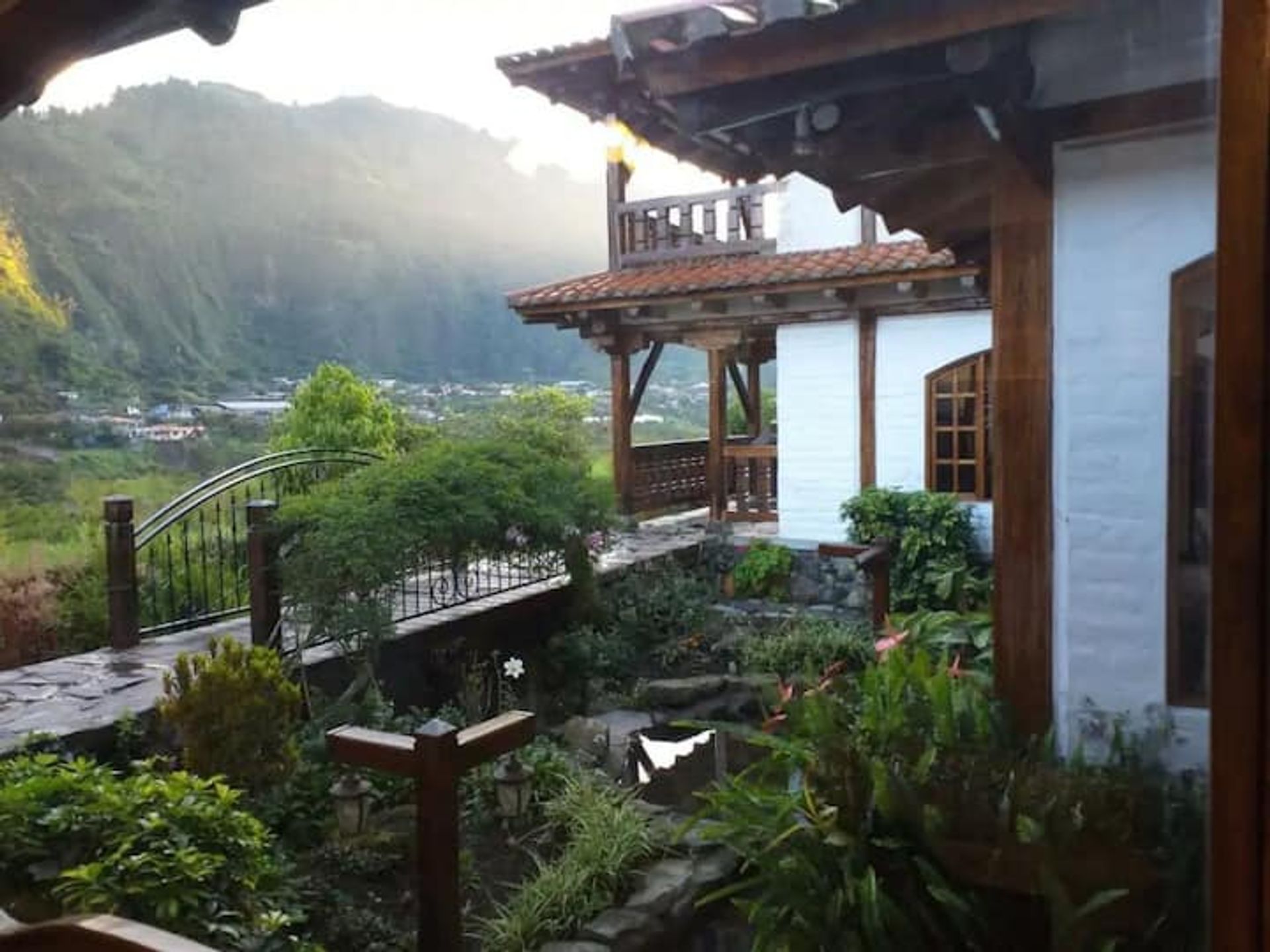 Huis in Baños de Agua Santa, Tungurahua 12199119