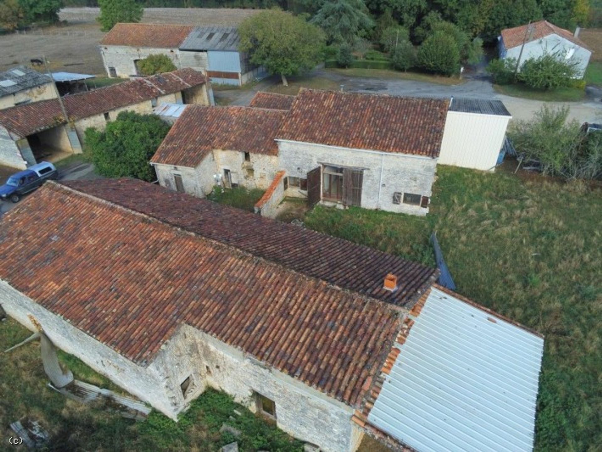 Altro nel Verteuil-sur-Charente, Nouvelle-Aquitaine 12199289