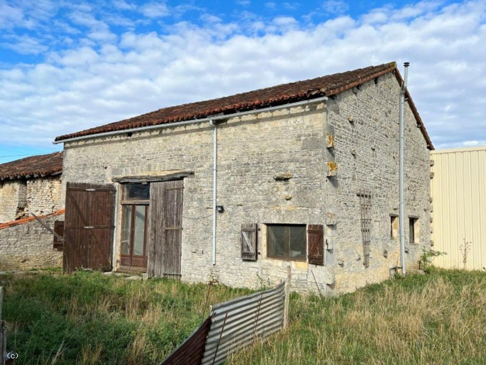 Altro nel Verteuil-sur-Charente, Nouvelle-Aquitaine 12199289