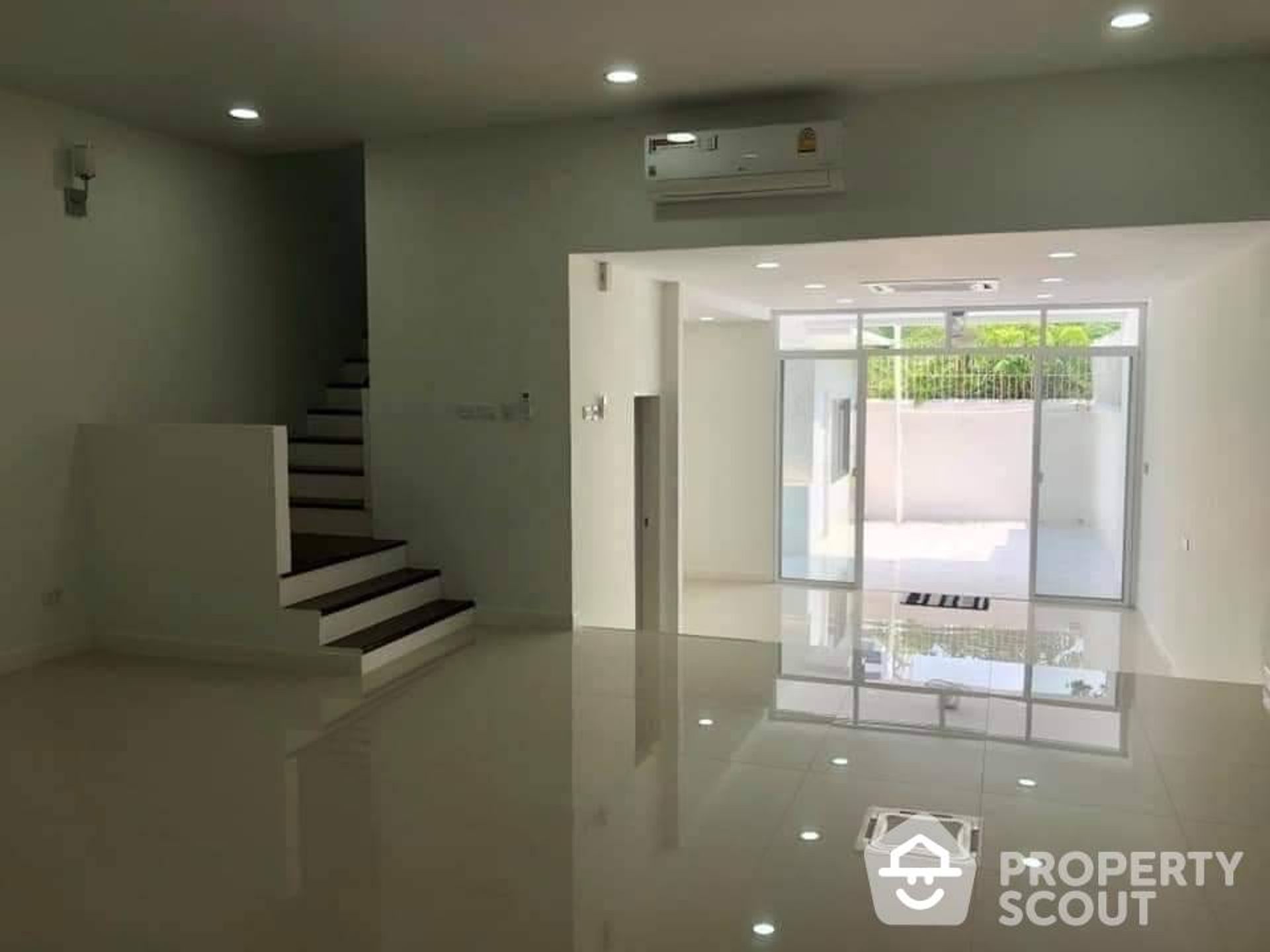 Haus im , Krung Thep Maha Nakhon 12205013