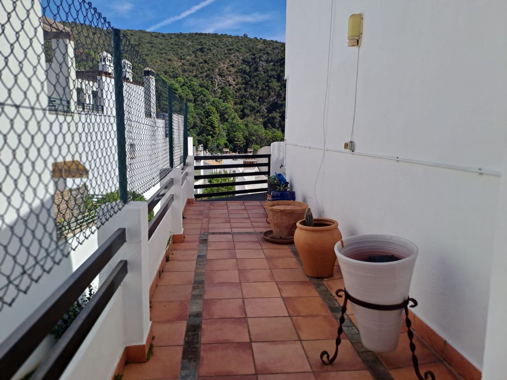 House in Benahavis, Andalusia 12206300