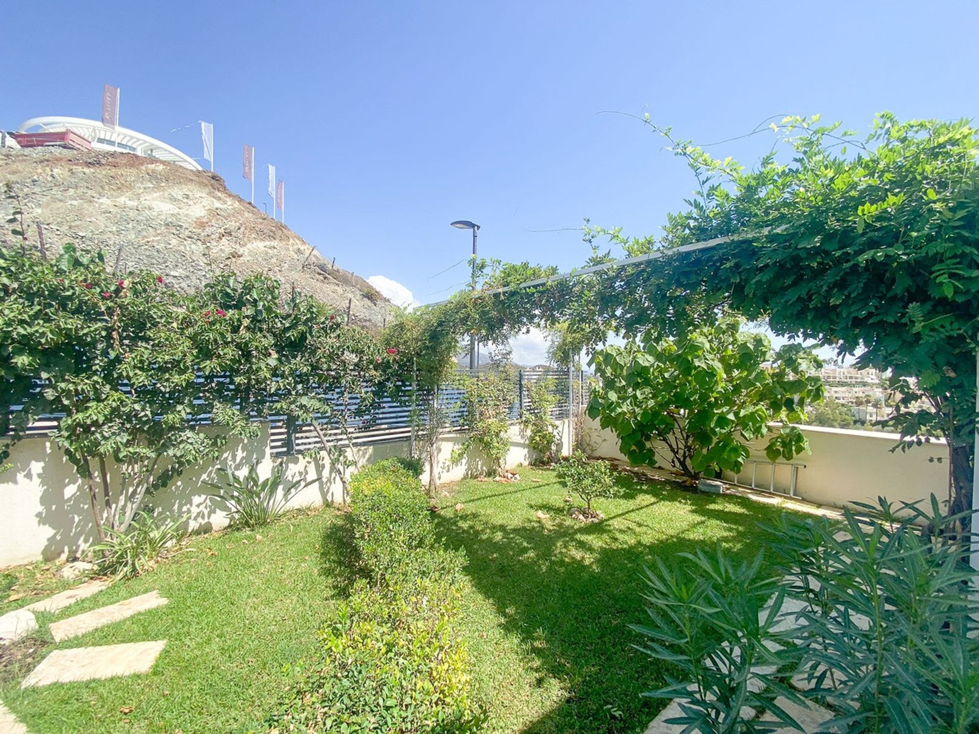 Condominium in La Quinta, Canarias 12206384