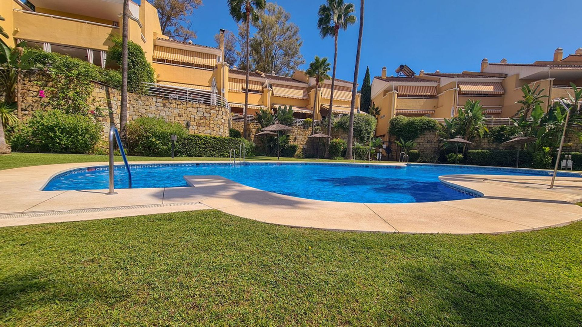 casa en San Pedro de Alcántara, Andalusia 12206473