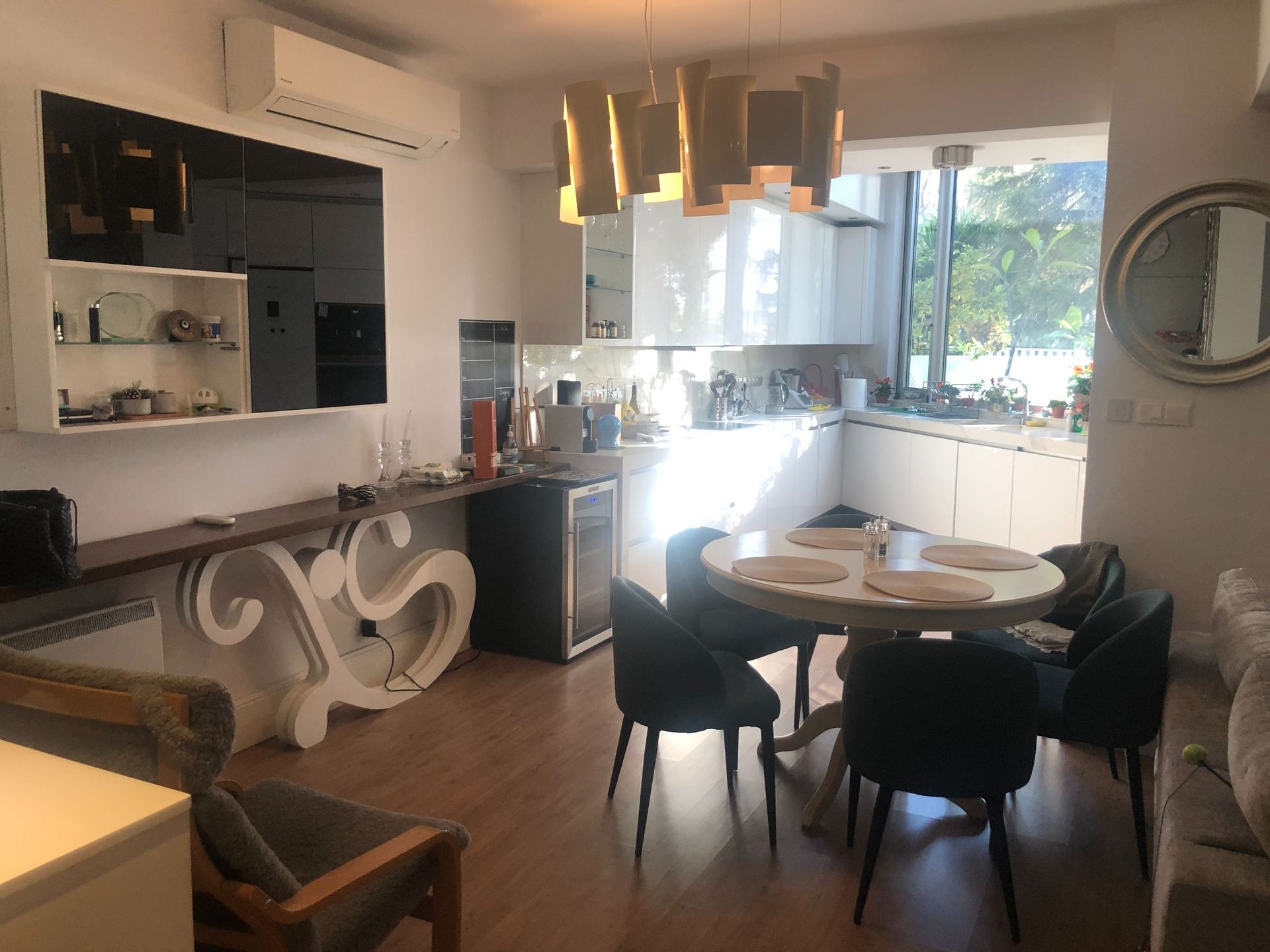 सम्मिलित में Limassol, Limassol 12206604