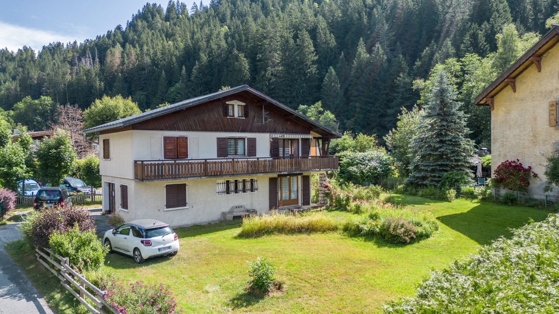 Huis in Les Praz-de-Chamonix, Auvergne-Rhône-Alpes 12206612