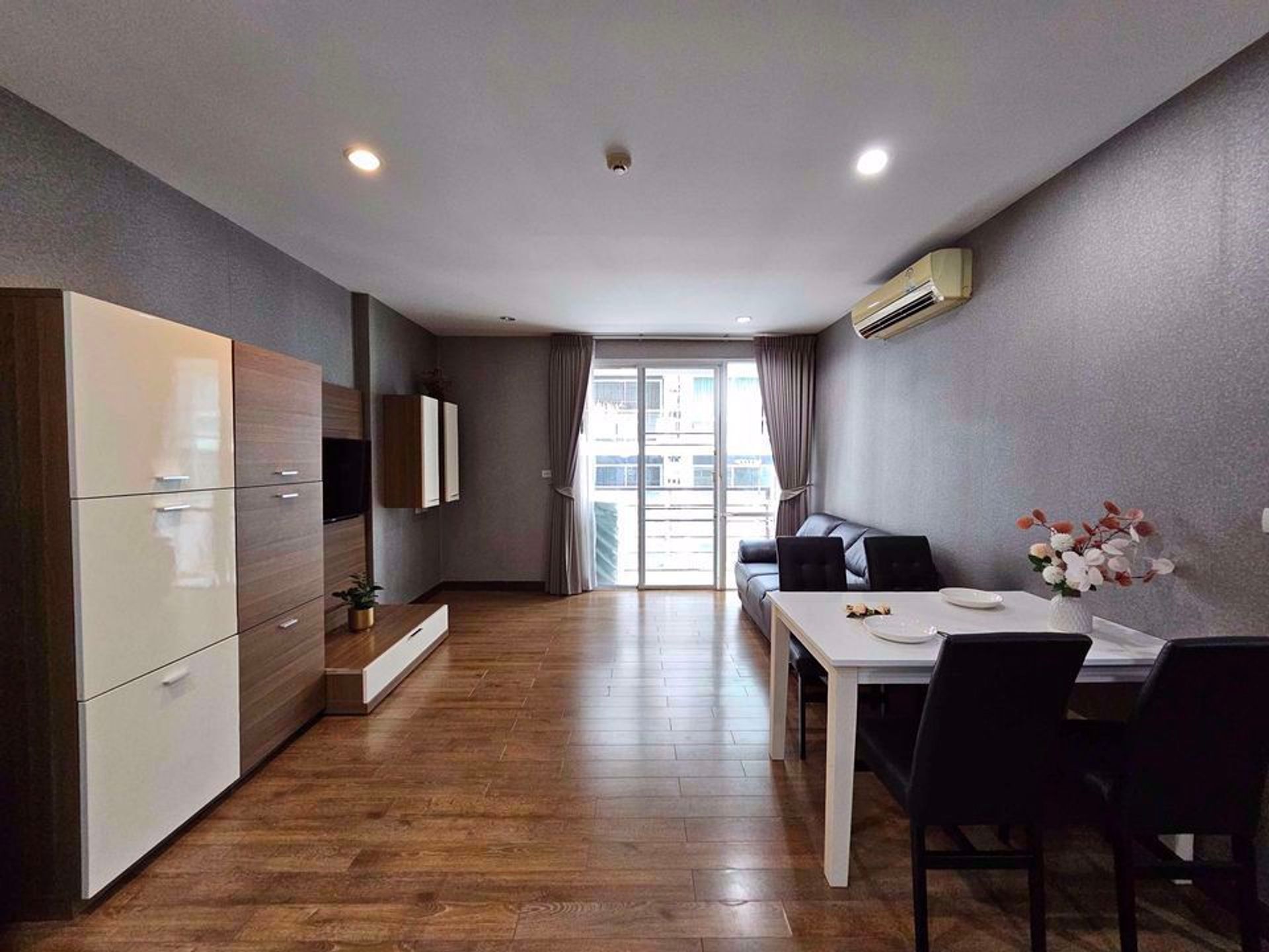 Condominium in , Krung Thep Maha Nakhon 12208167