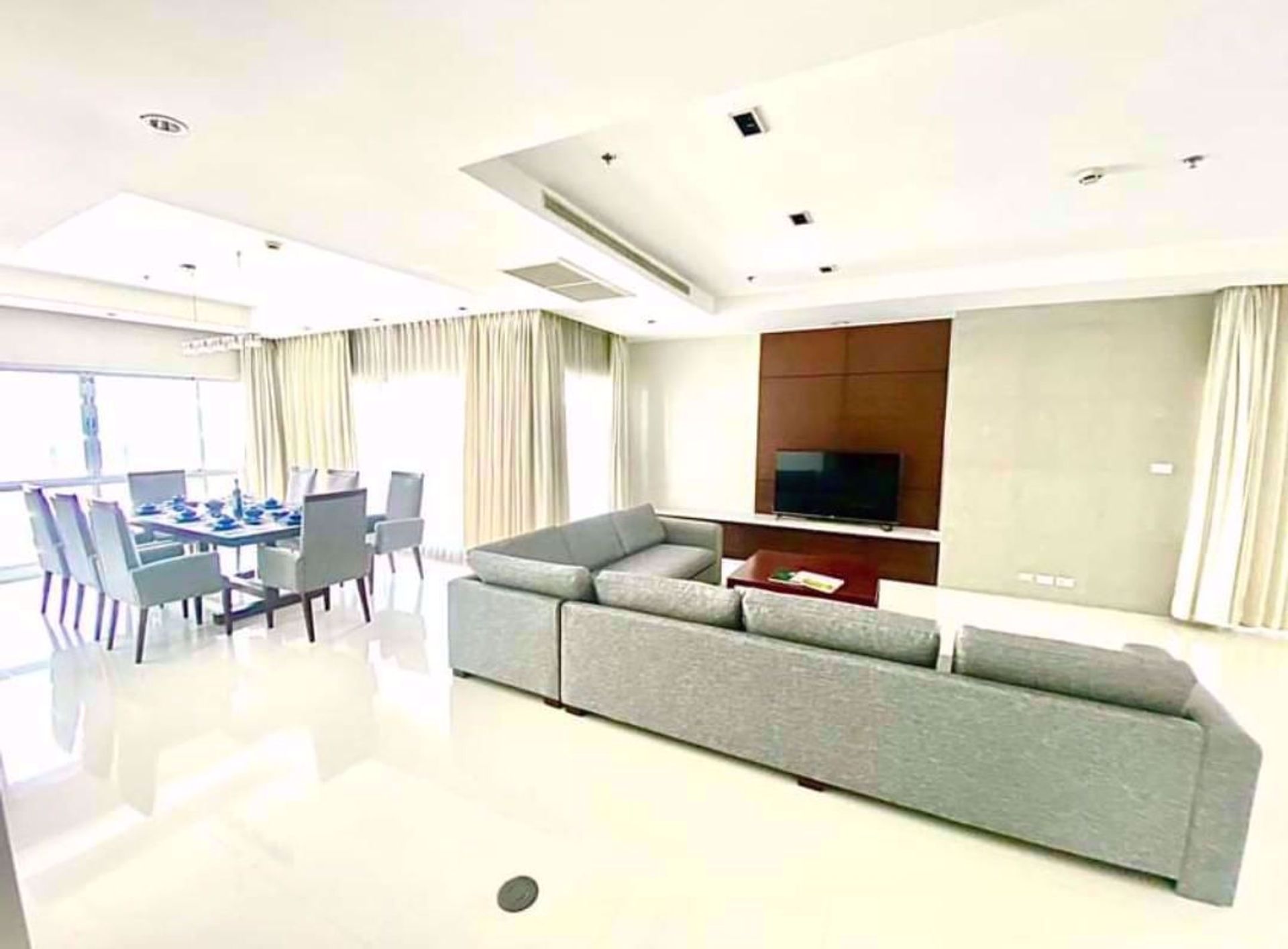 Condominium in Pathum Wan, Krung Thep Maha Nakhon 12208533