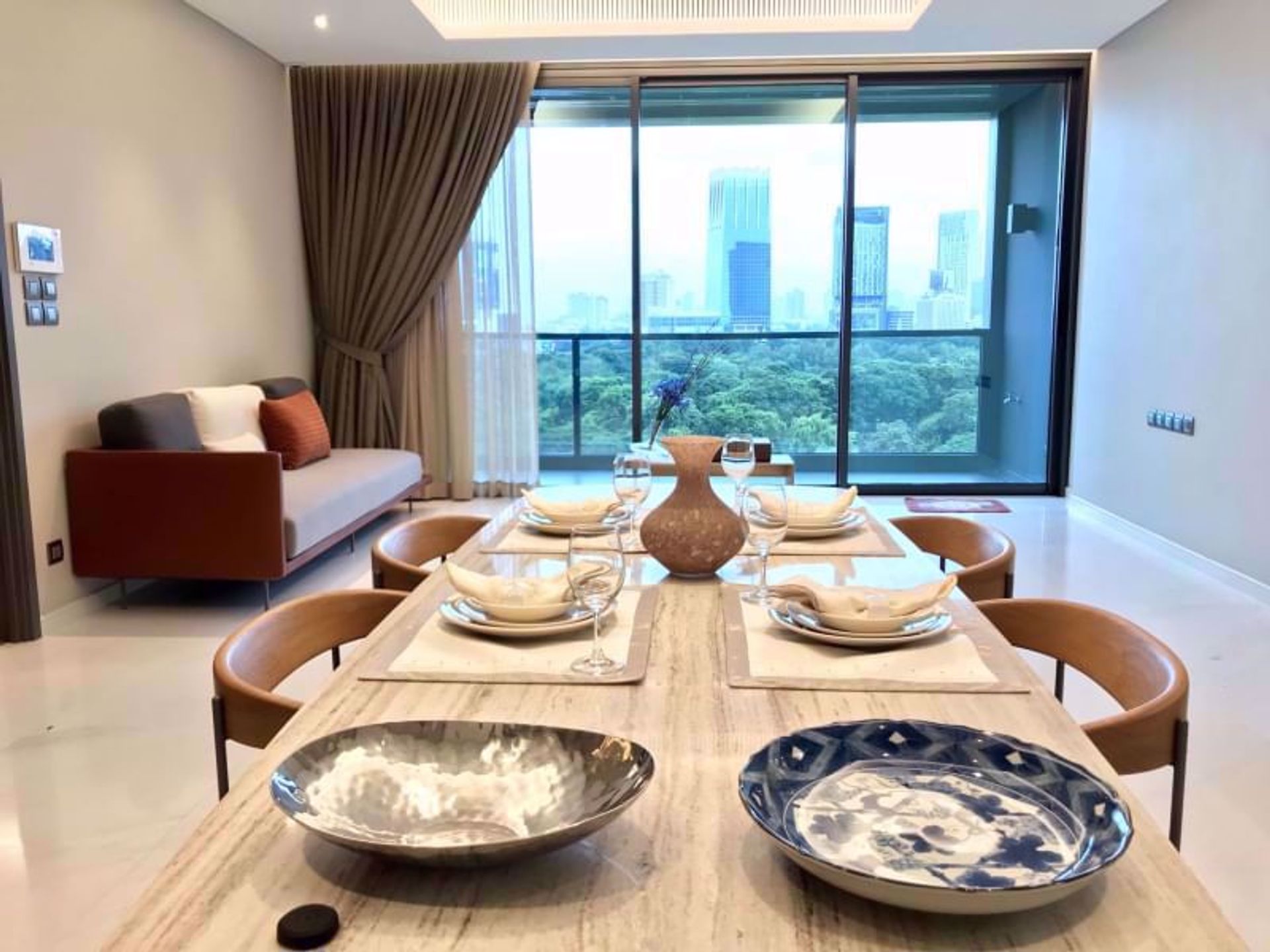 Condominium in Pathum Wan, Krung Thep Maha Nakhon 12208620