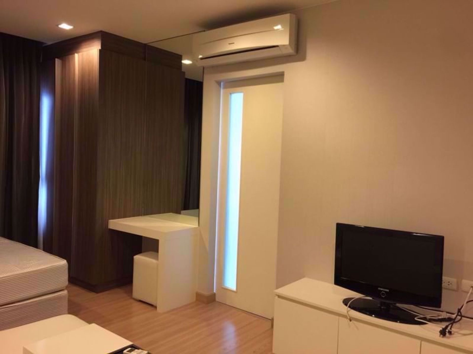 Condominio nel Scendere, Krung Thep Maha Nakhon 12208621