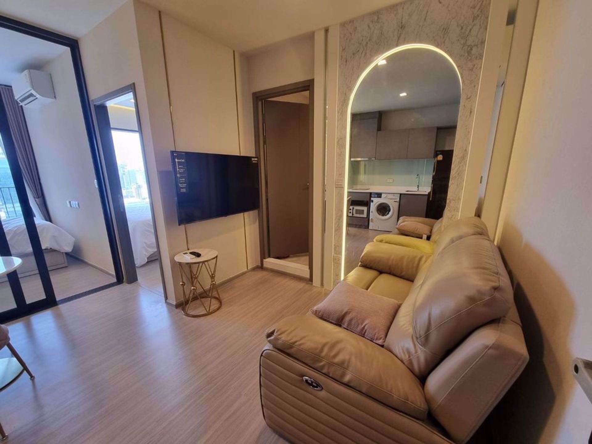 Condominium in Ban Na Lied, Krung Thep Maha Nakhon 12208669