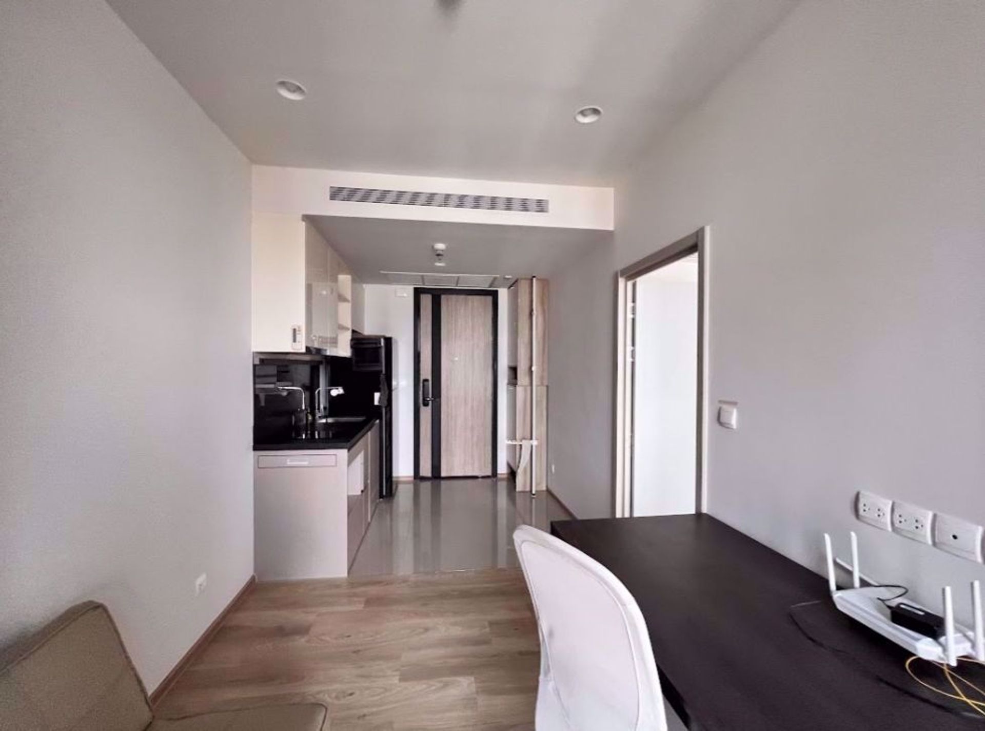 Condominium in Khlong Toei, Krung Thep Maha Nakhon 12208822