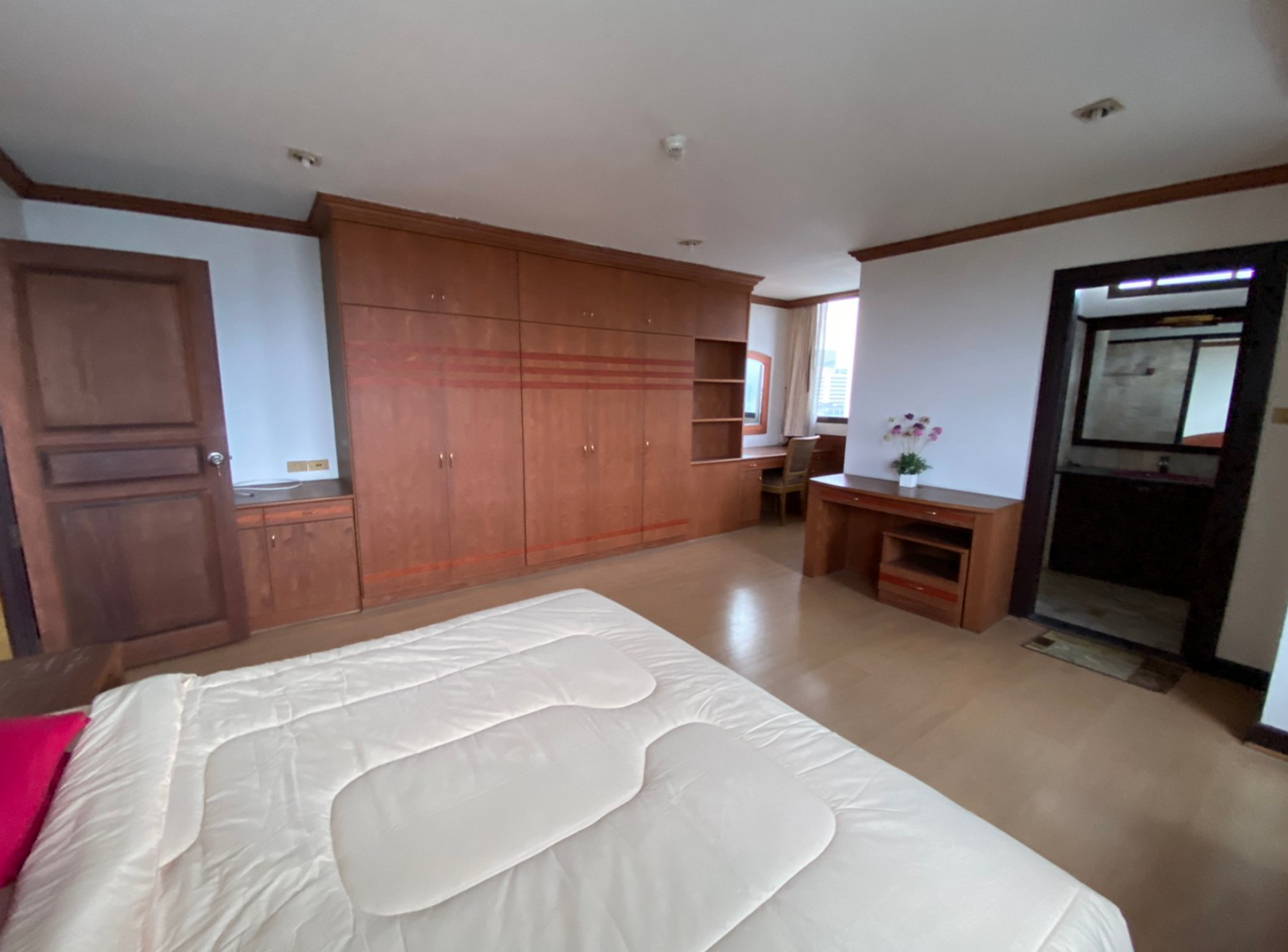 Condominium in Watthana, Krung Thep Maha Nakhon 12208916