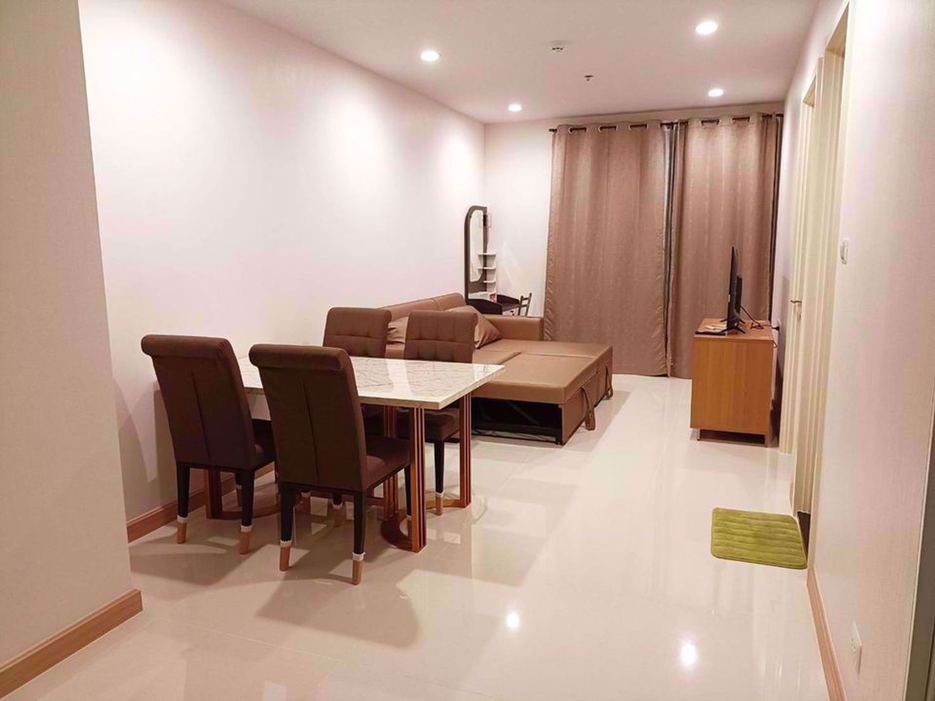 Condominium in Ban Wat Bang Kachao Klang, Samut Prakan 12209014