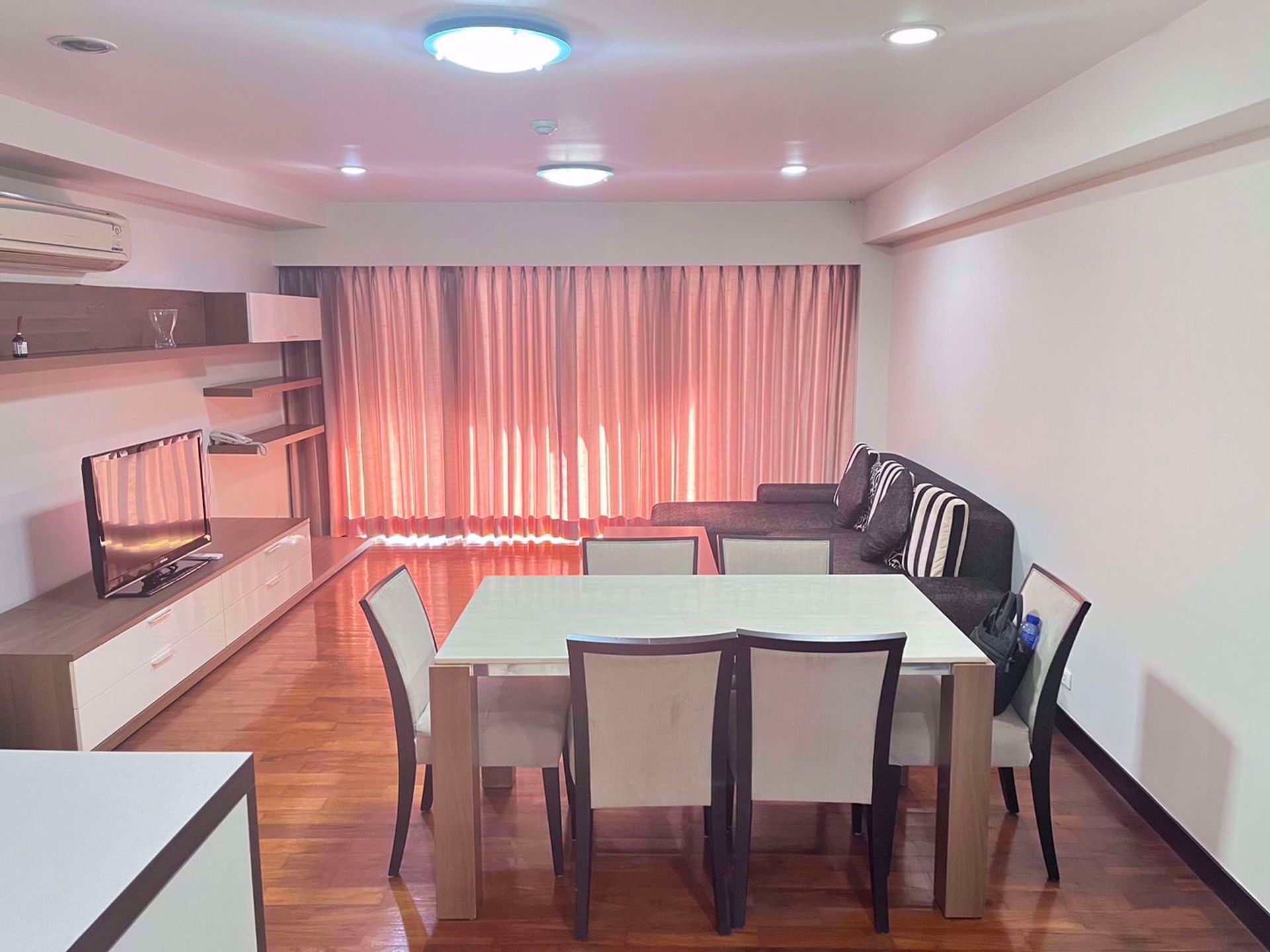 Condominio en Khlong Toei, Krung Thep Maha Nakhon 12209176