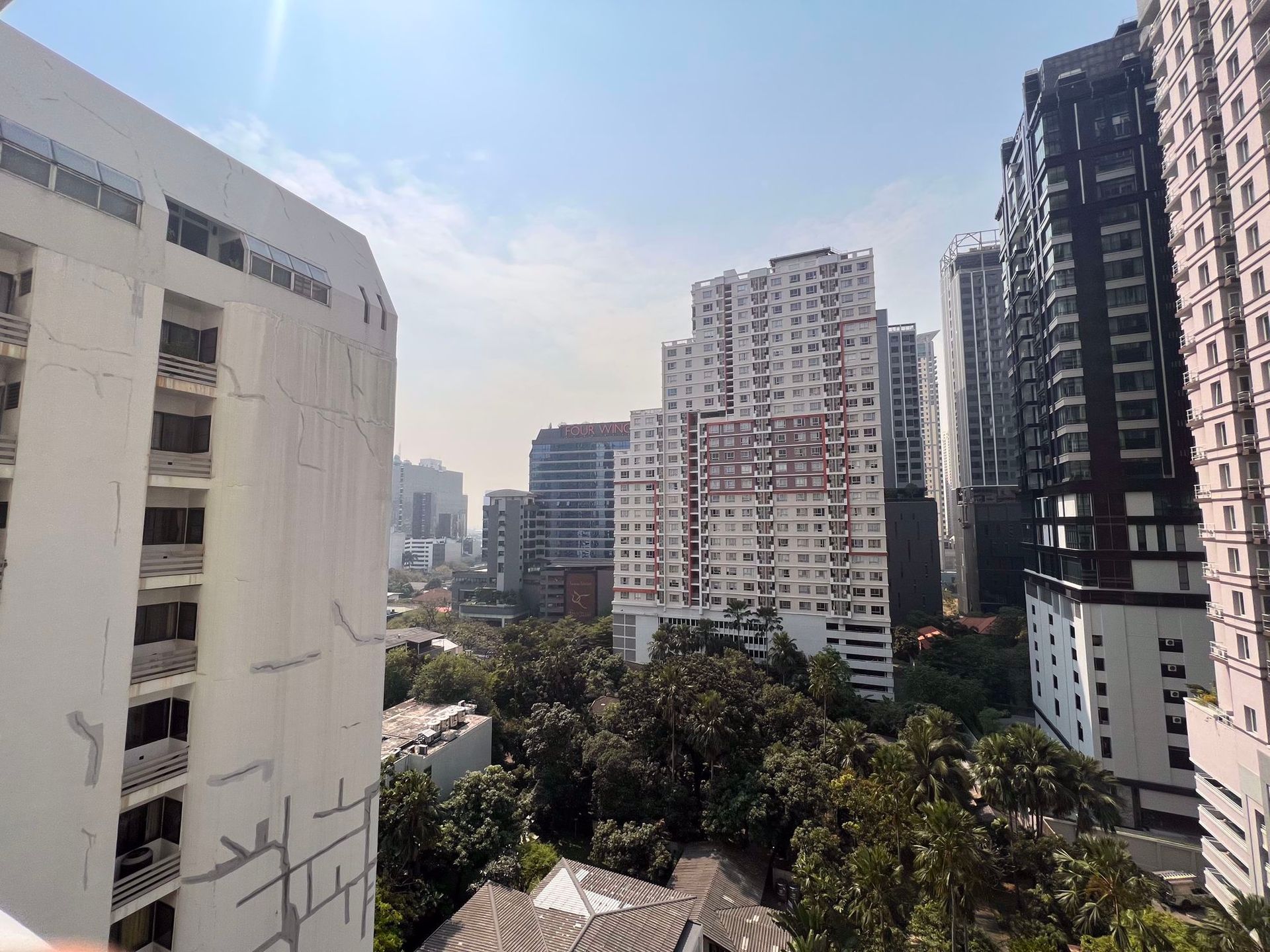 Borettslag i Khlong Toei, Krung Thep Maha Nakhon 12209222