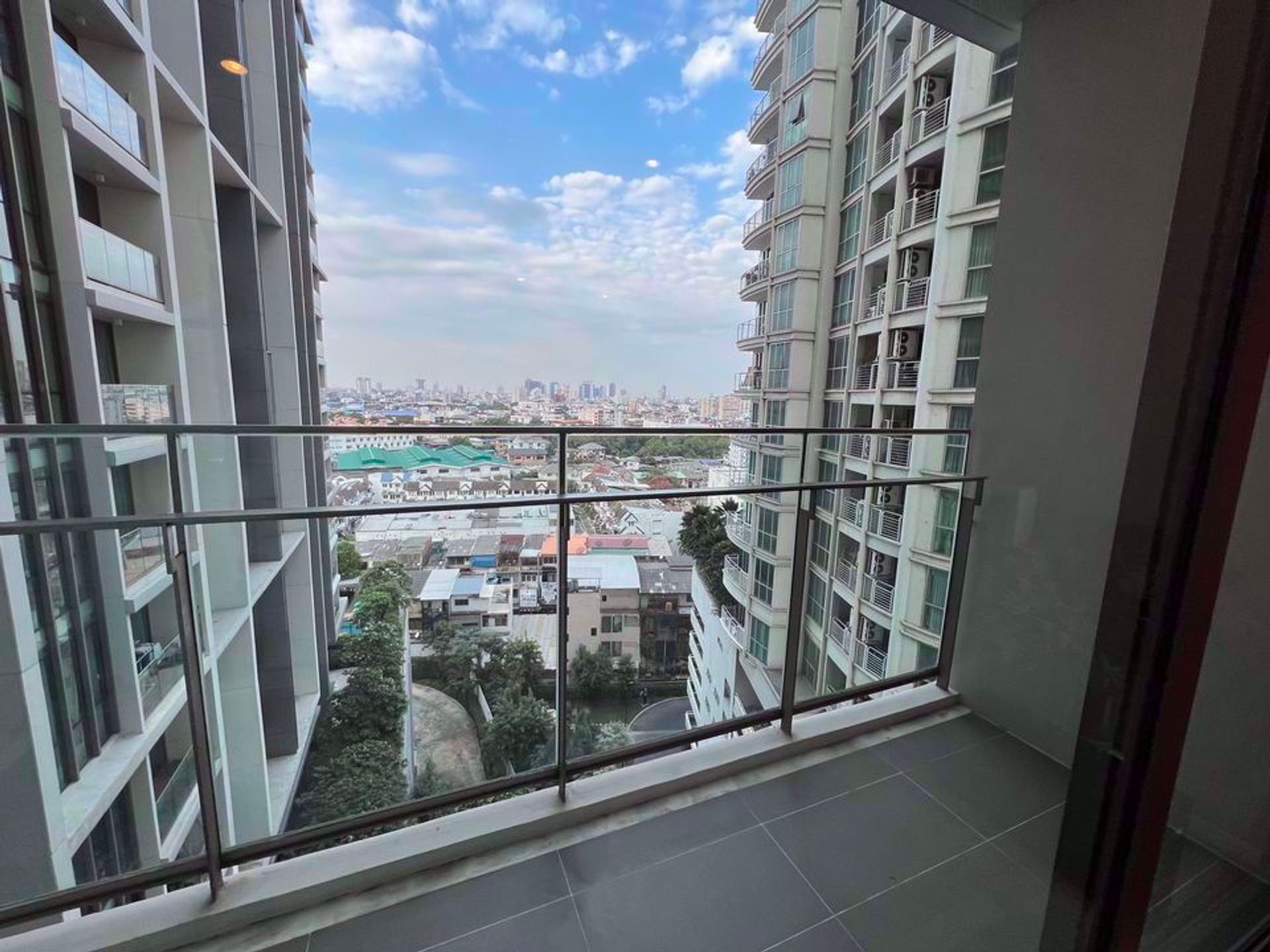 Condominium in , Krung Thep Maha Nakhon 12209281