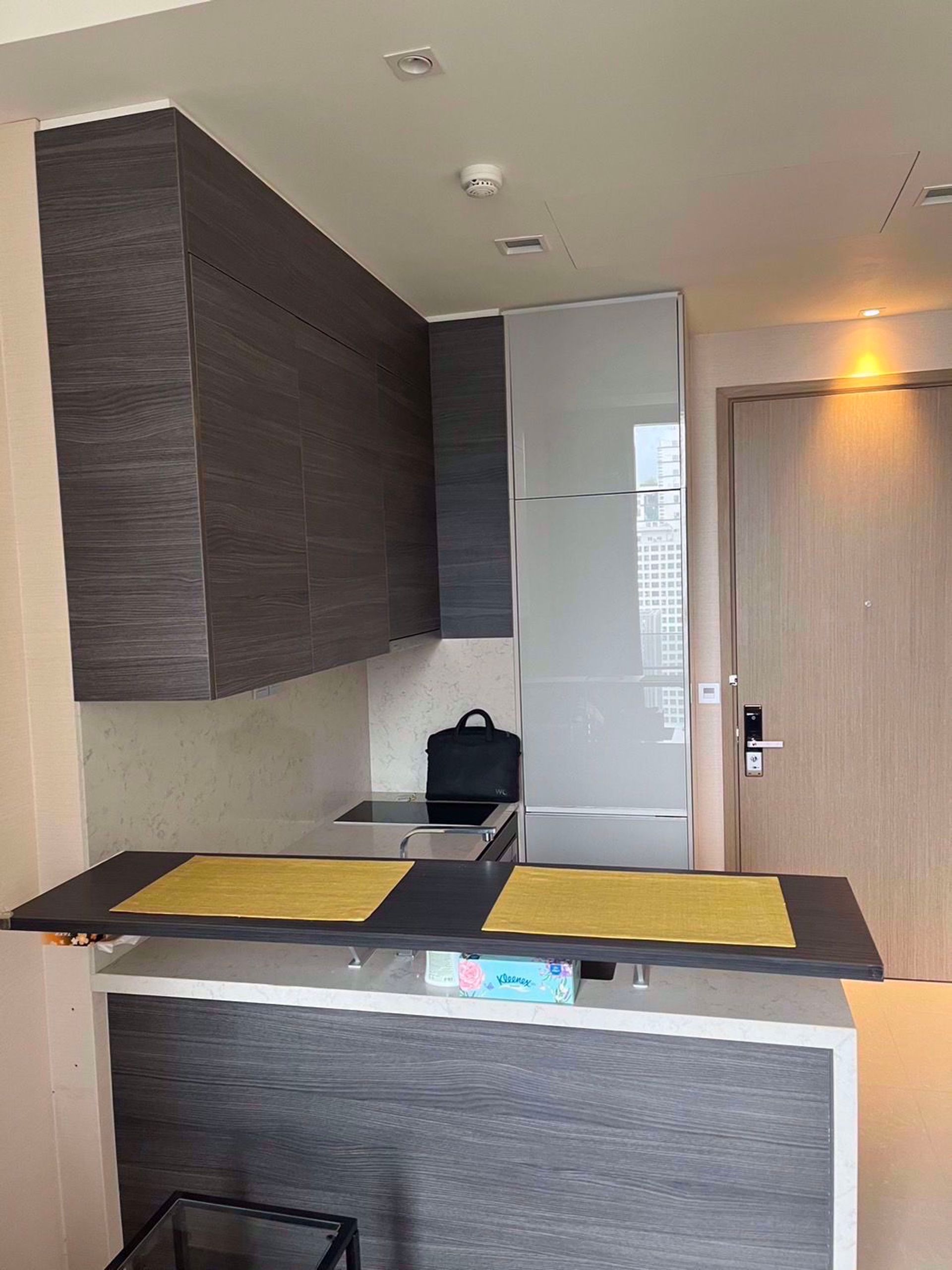 Condominium in Ban Na Song, Krung Thep Maha Nakhon 12209389