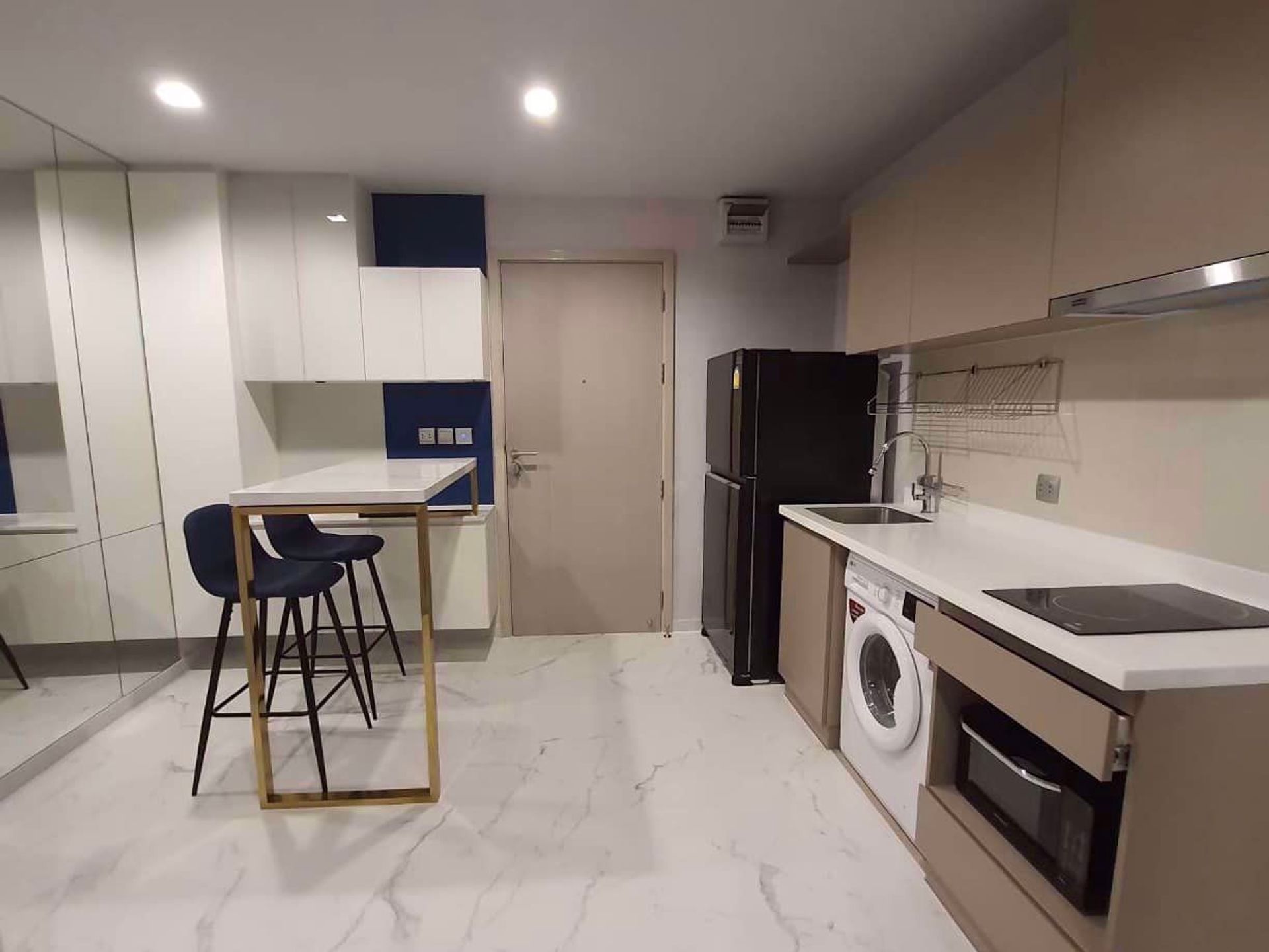 Condominium in , Krung Thep Maha Nakhon 12209394