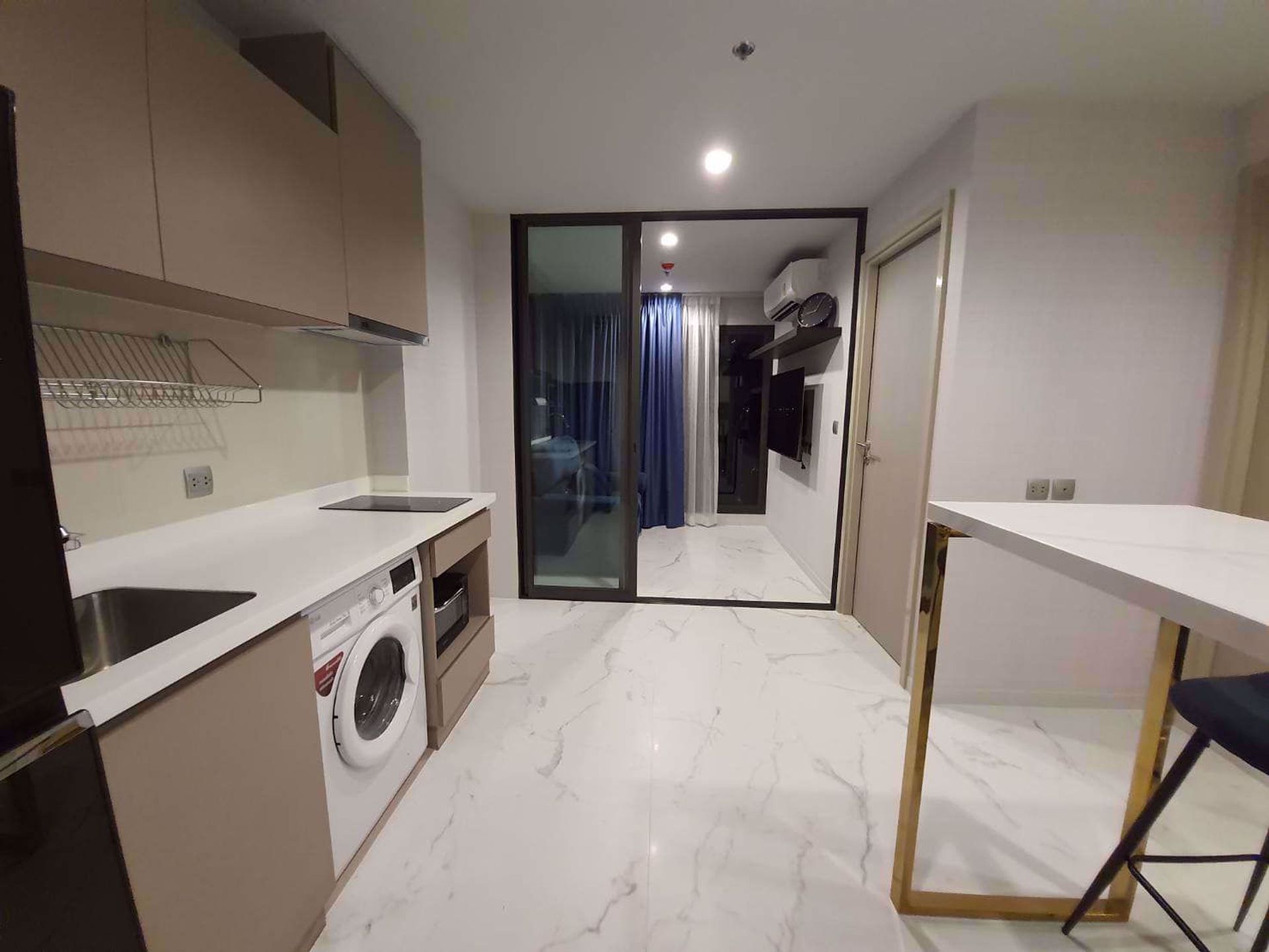 Condominium in , Krung Thep Maha Nakhon 12209394