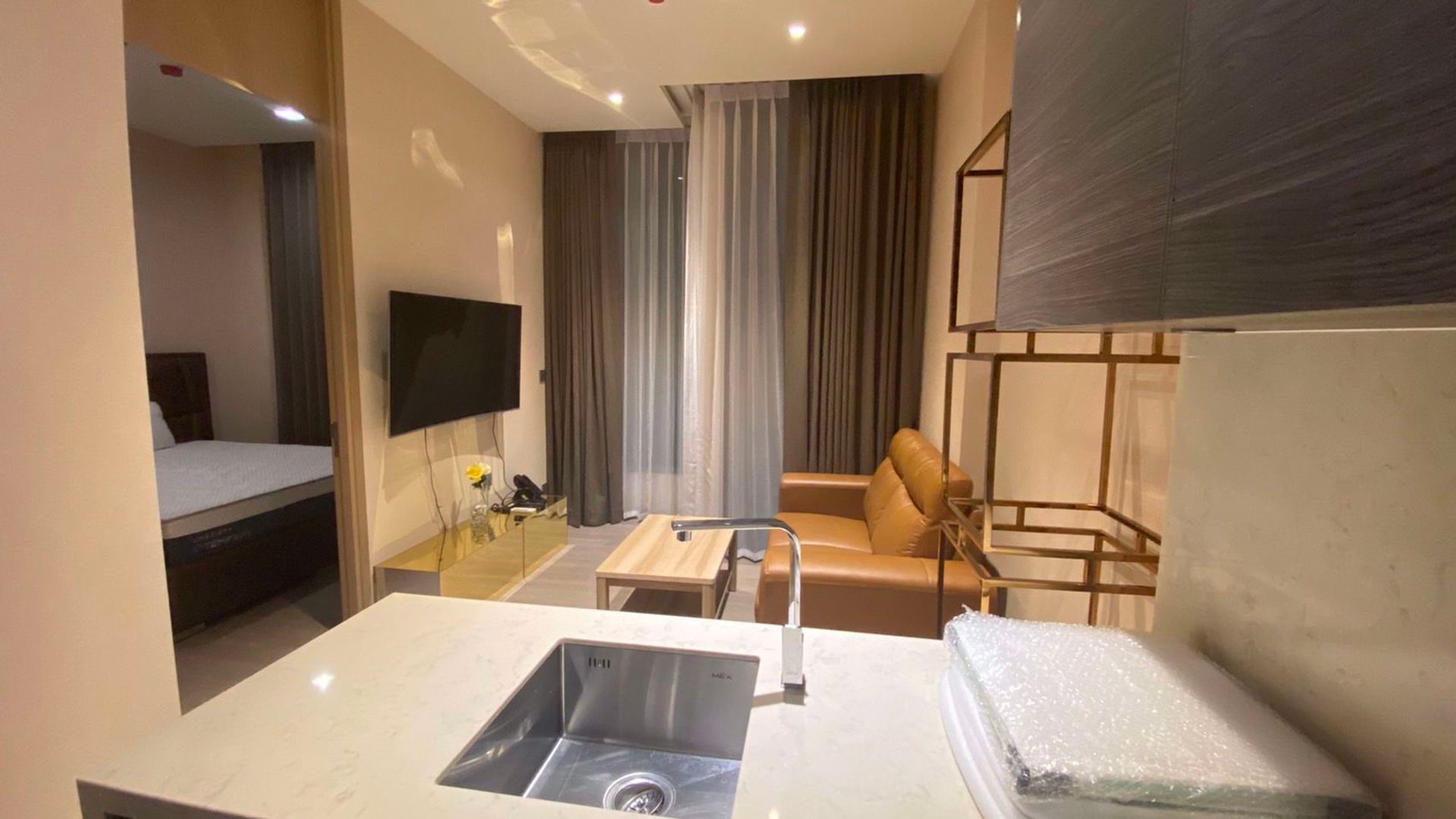 Condominium in Ban Na Song, Krung Thep Maha Nakhon 12209543