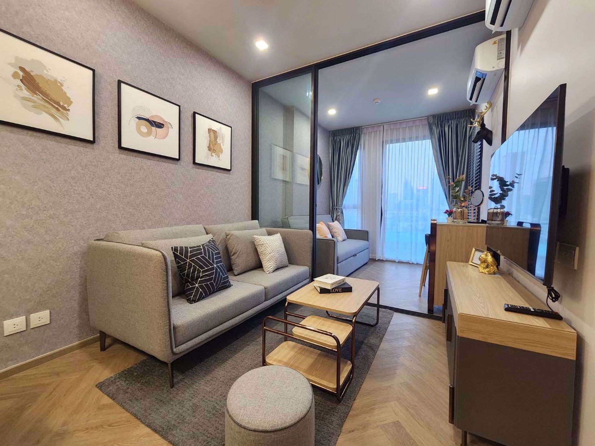 Condominium in Bang Rak, Krung Thep Maha Nakhon 12209603