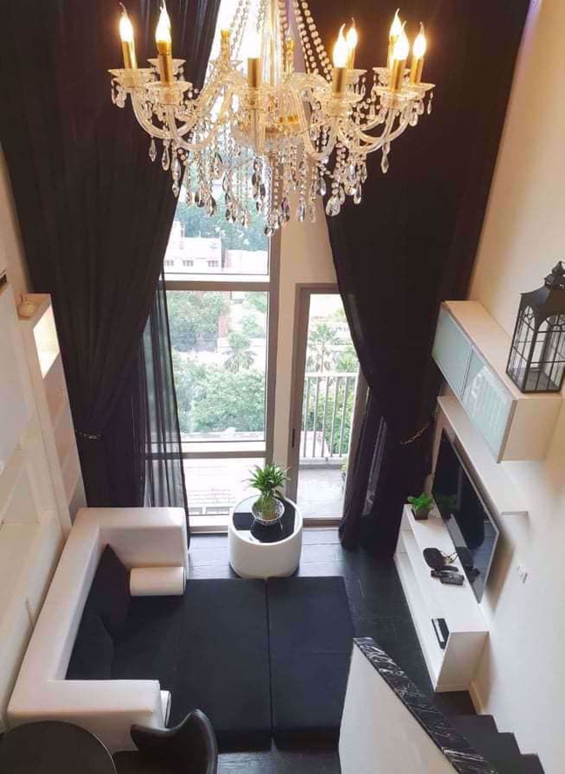 Condominium dans Khlong Toei, Krung Thep Maha Nakhon 12209605