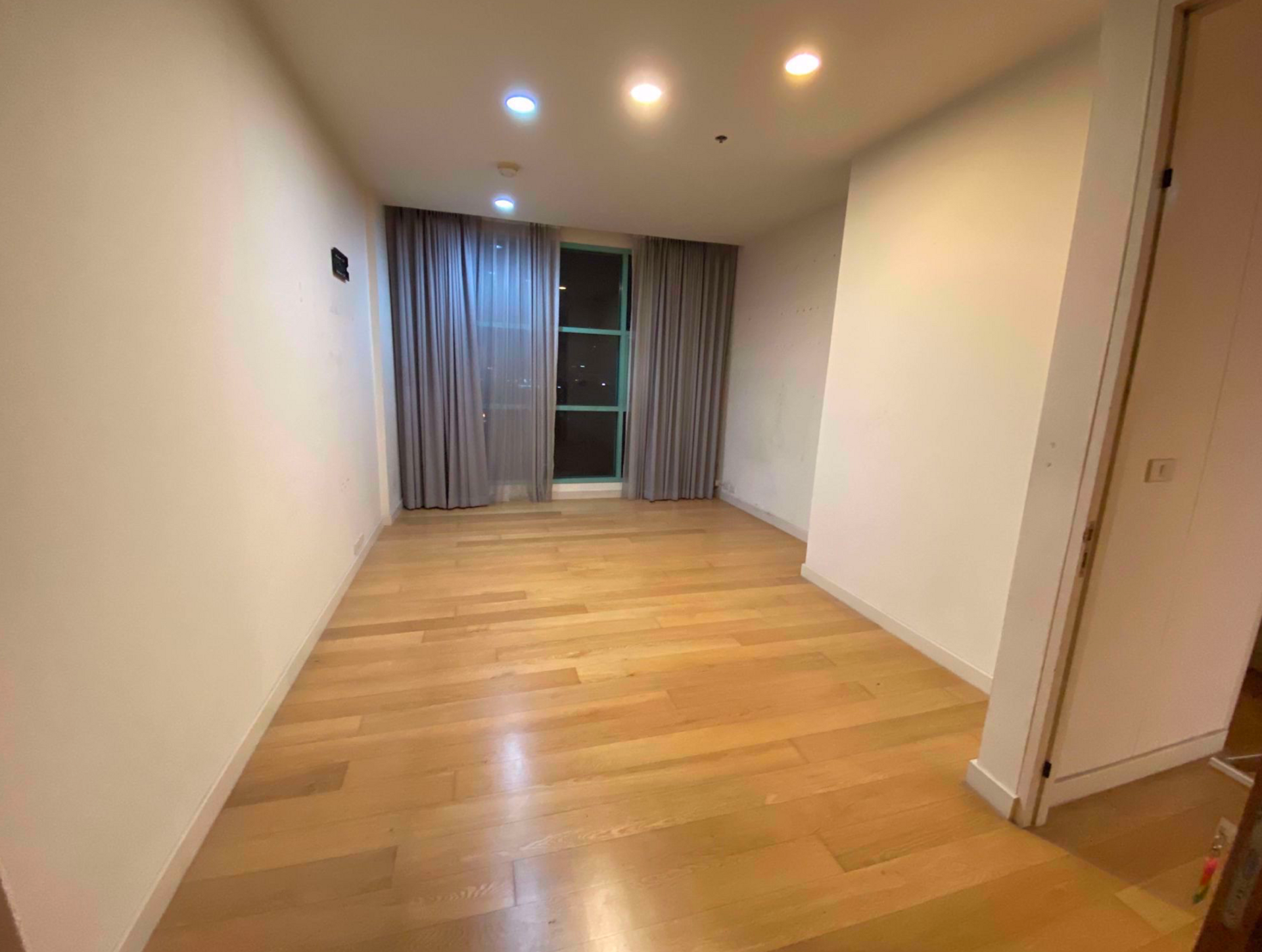 Condominio nel Scendere, Krung Thep Maha Nakhon 12209627