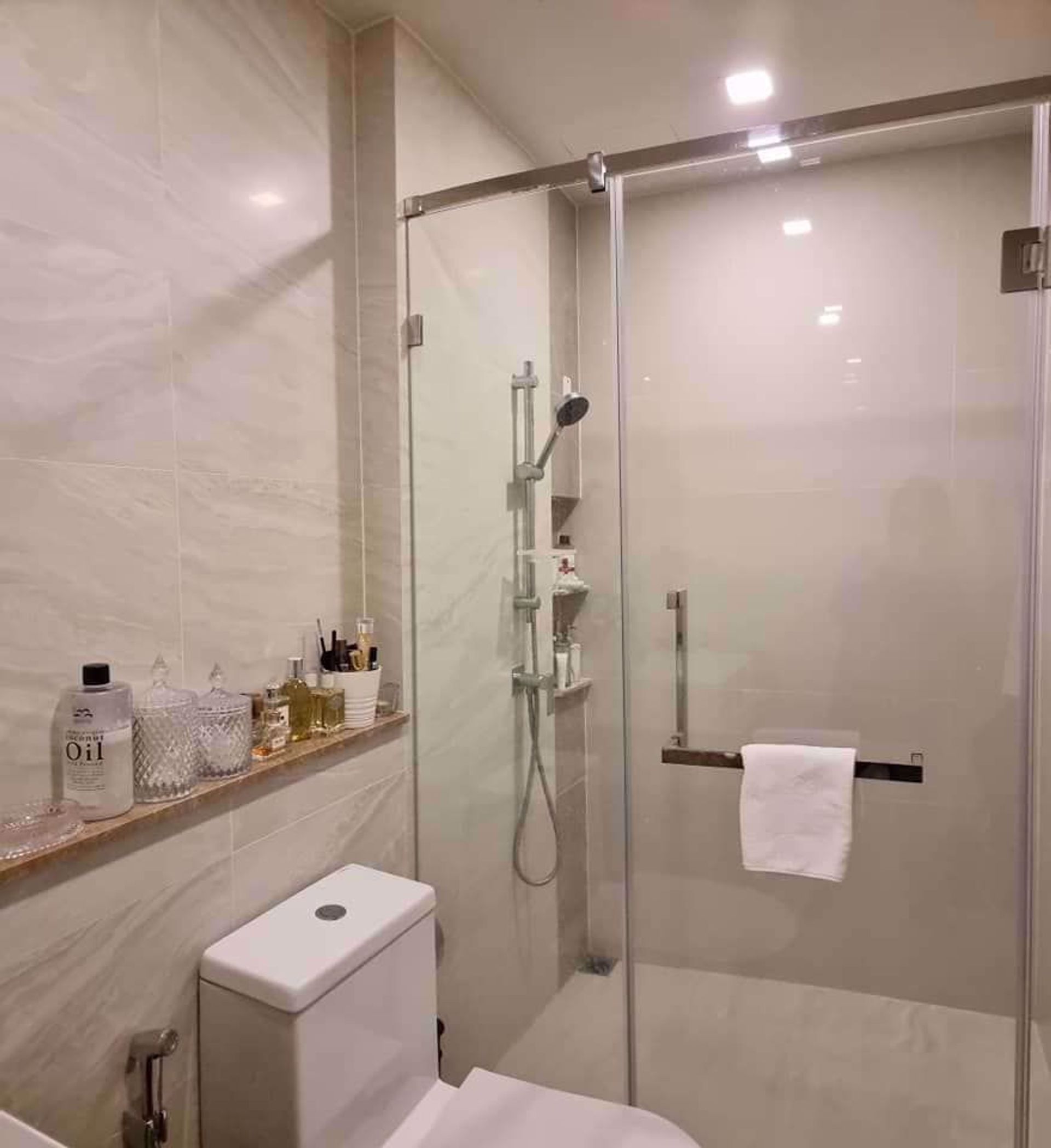 Condominium in Watthana, Krung Thep Maha Nakhon 12209820