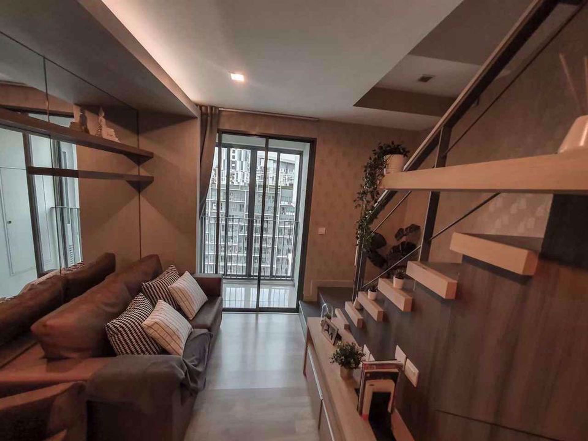 Condominium in Phra Khanong, Krung Thep Maha Nakhon 12209875