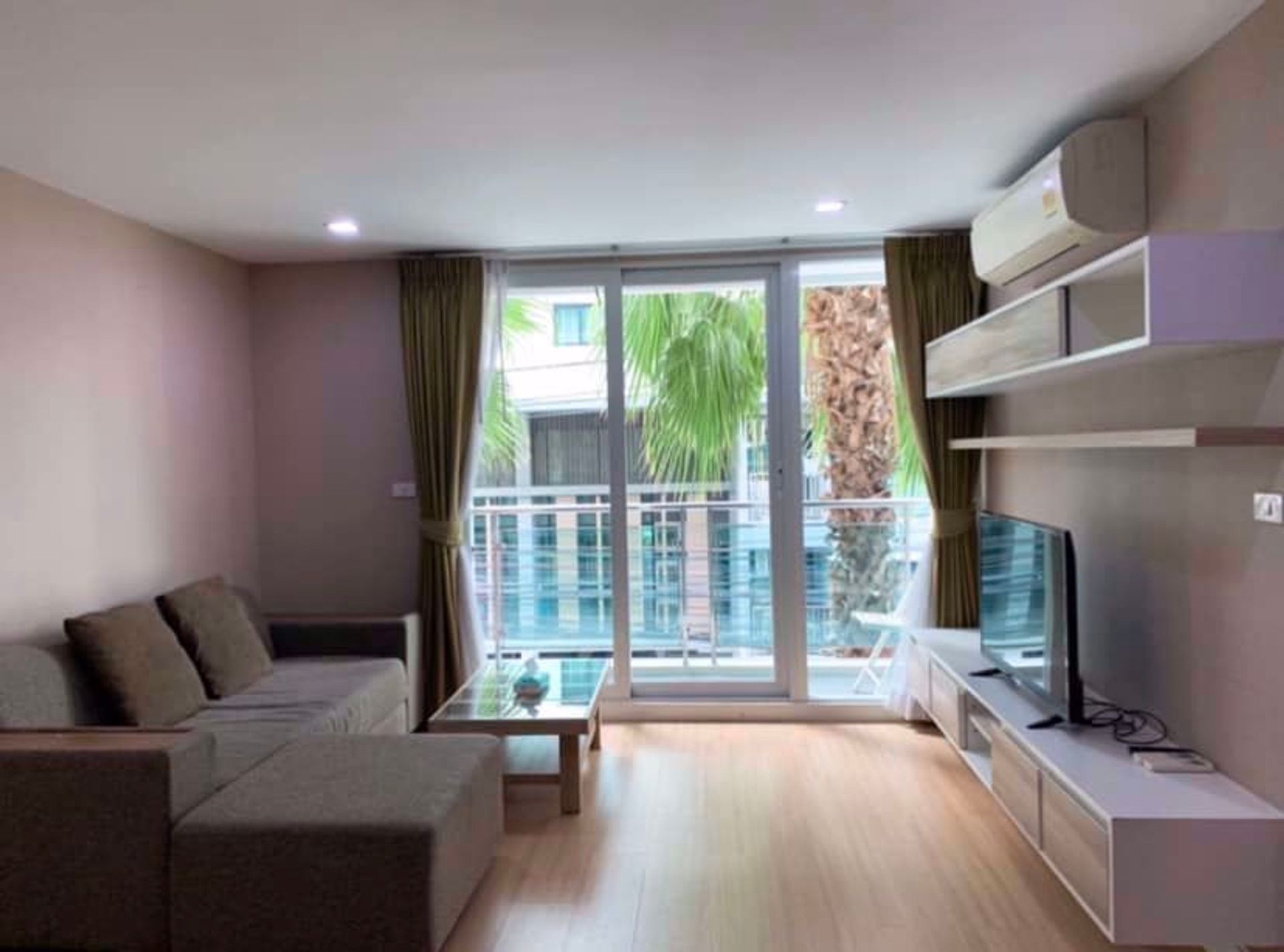 Condominium dans Phra Khanong, Krung Thep Maha Nakhon 12209923