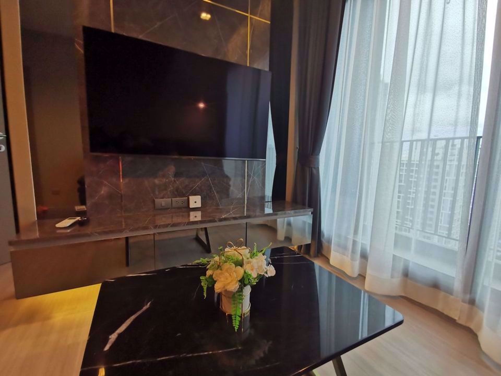 Condominium in Ban Na Lied, Krung Thep Maha Nakhon 12209974