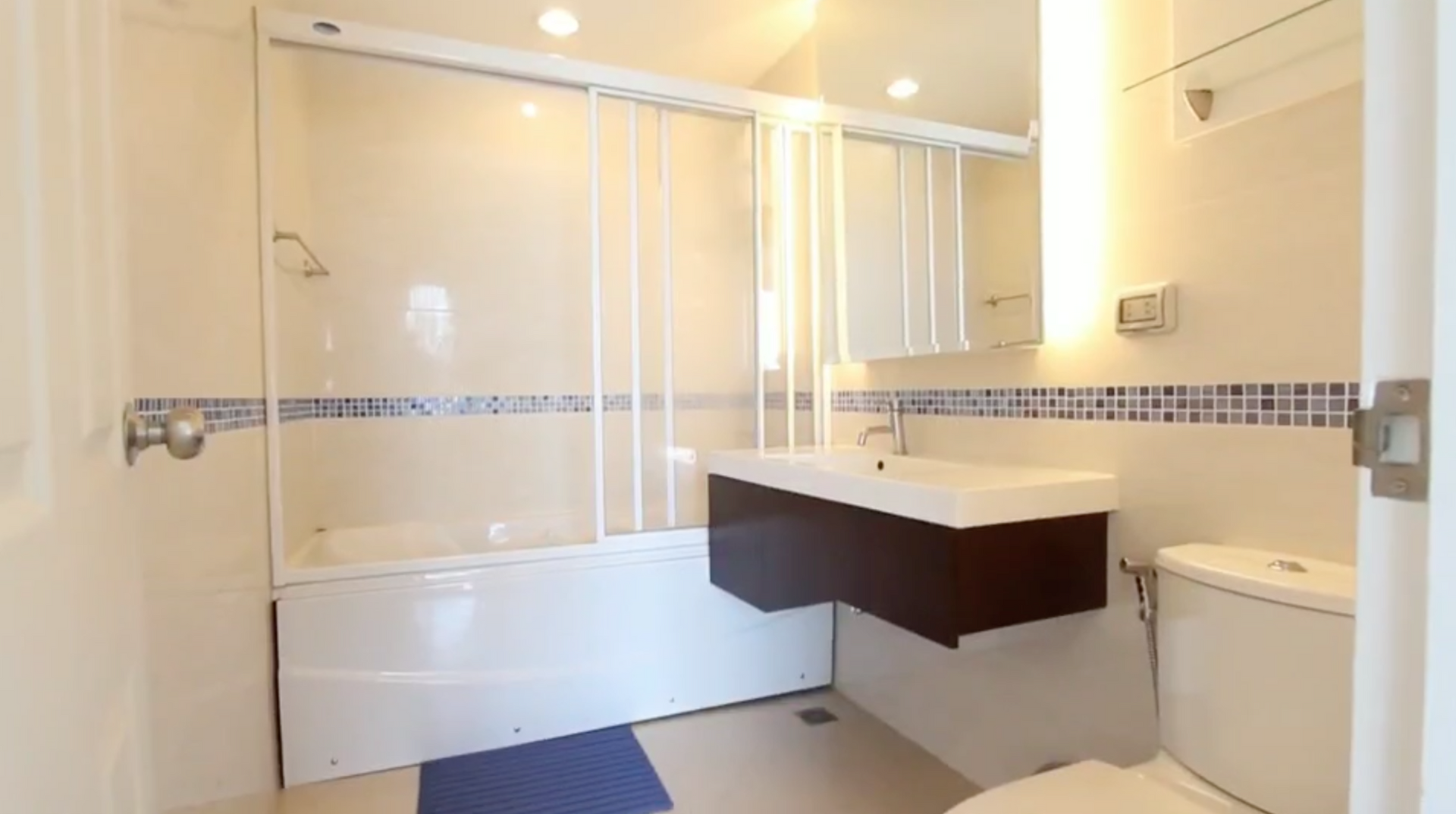 Condominium dans , Krung Thep Maha Nakhon 12210052