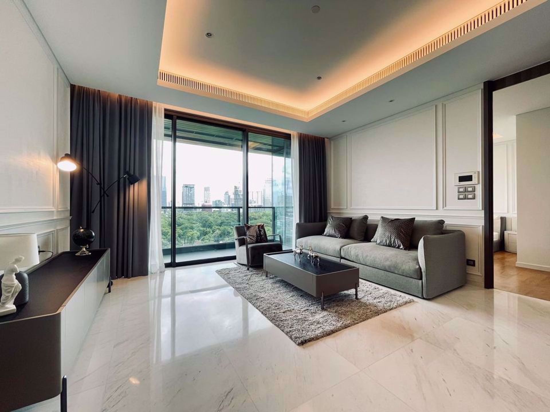 Condominium in Pathum Wan, Krung Thep Maha Nakhon 12210095