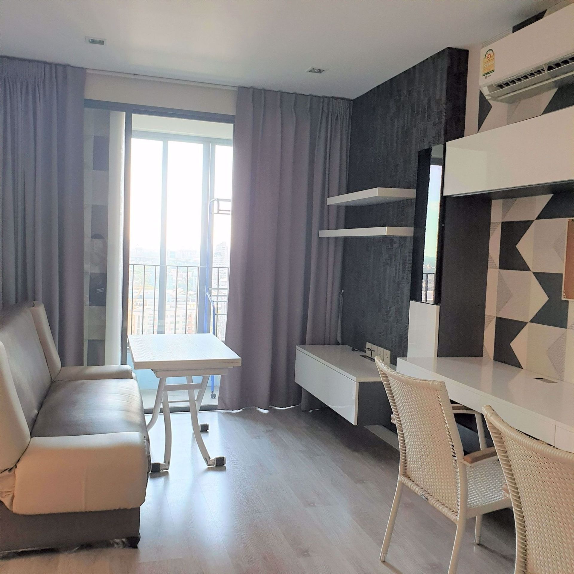 Condominio en Phra Khanong, Krung Thep Maha Nakhon 12210462