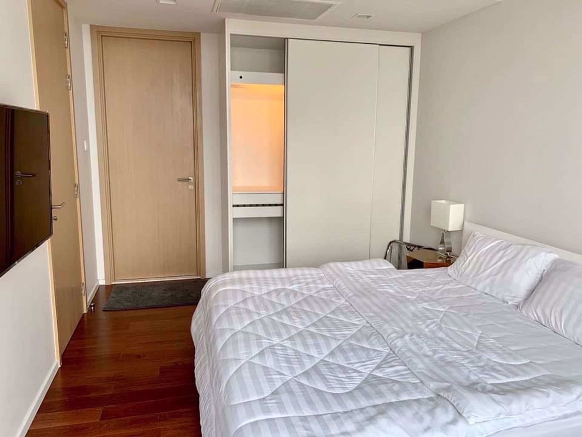 Condominium in Ban Na Song, Krung Thep Maha Nakhon 12210692