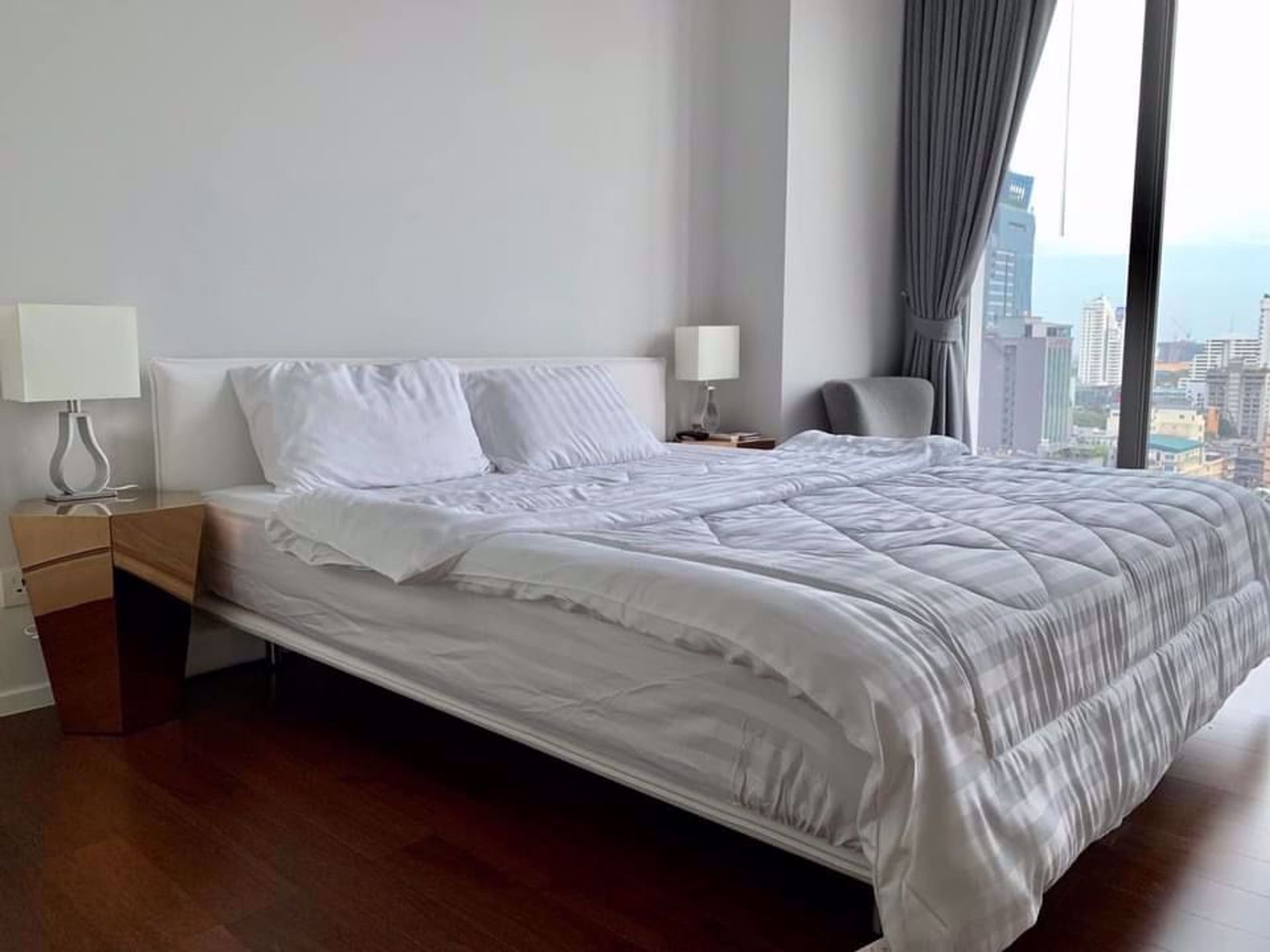 Condominium in Ban Na Song, Krung Thep Maha Nakhon 12210692