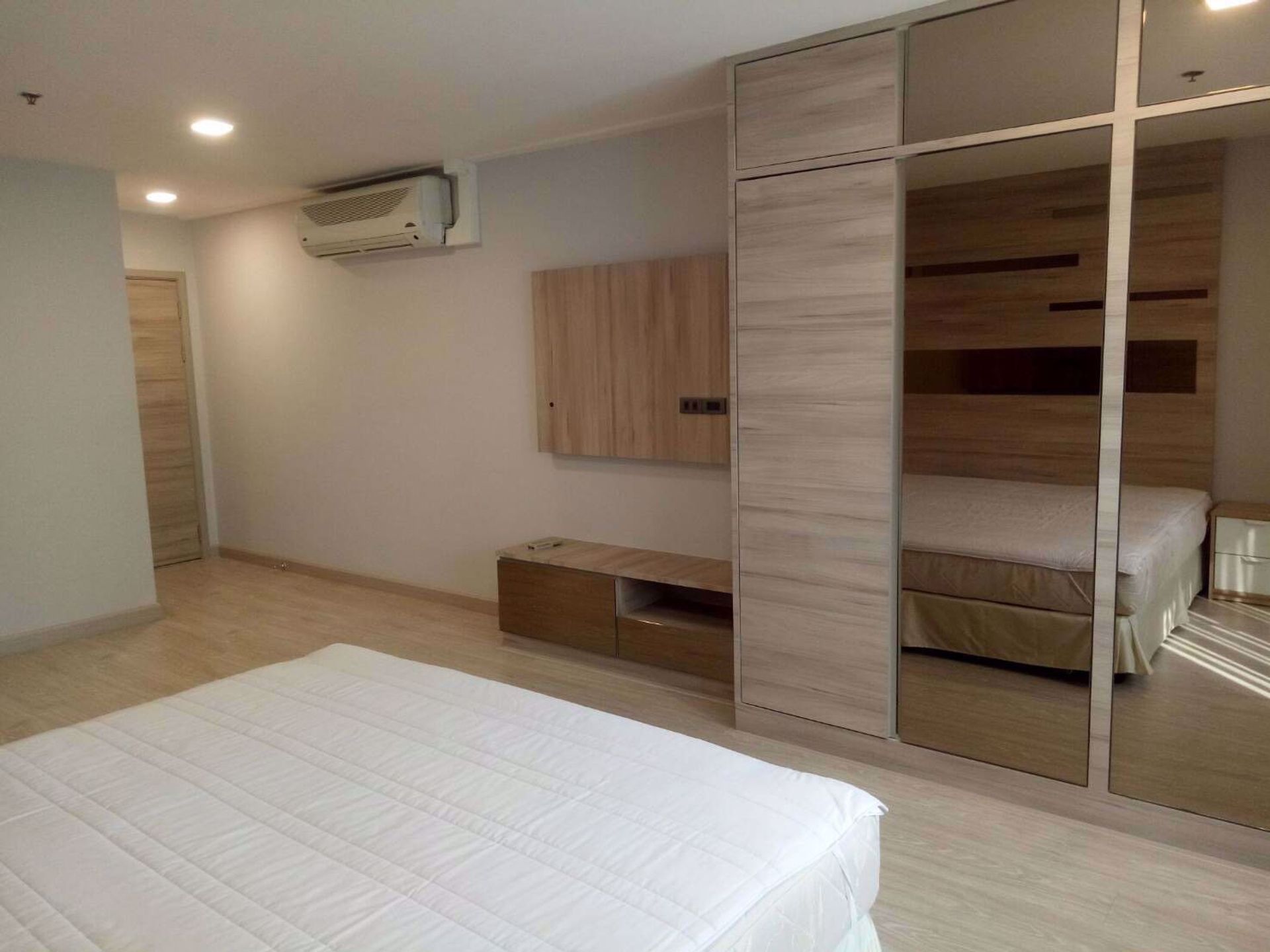 Condominio en Ban Na Song, Krung Thep Maha Nakhon 12211153