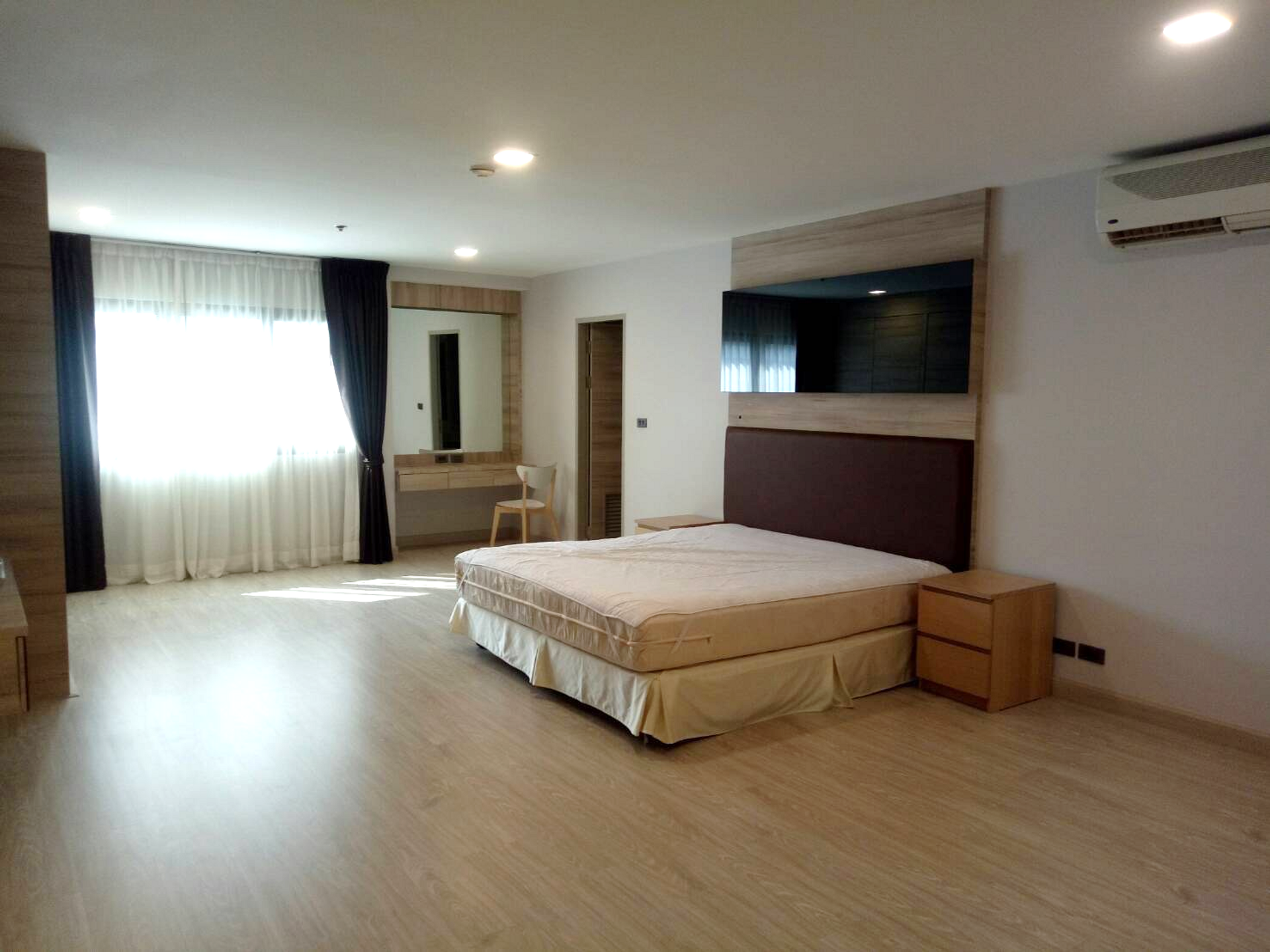 Condominio en Ban Na Song, Krung Thep Maha Nakhon 12211153