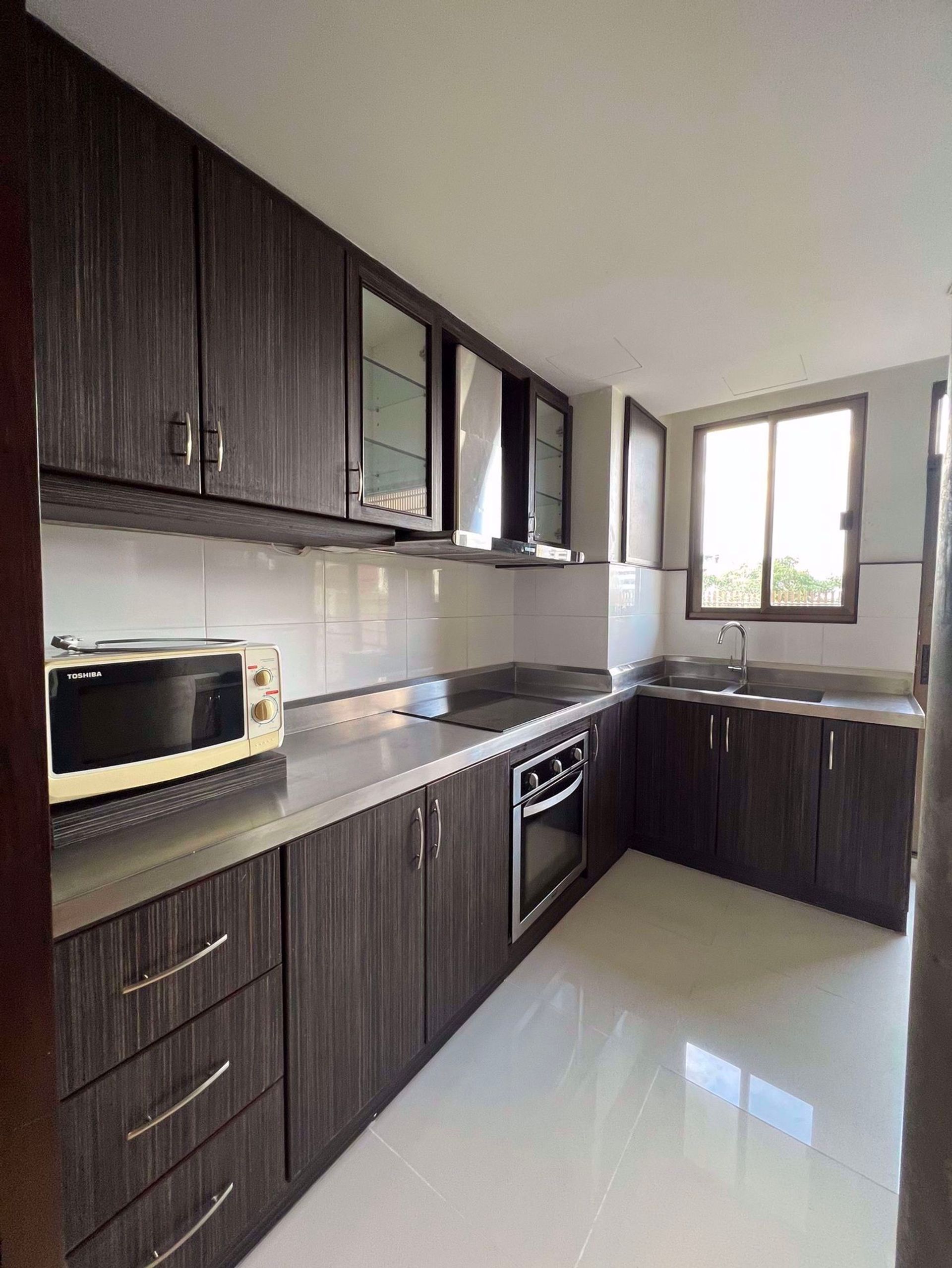 Condominium in Watthana, Krung Thep Maha Nakhon 12211216