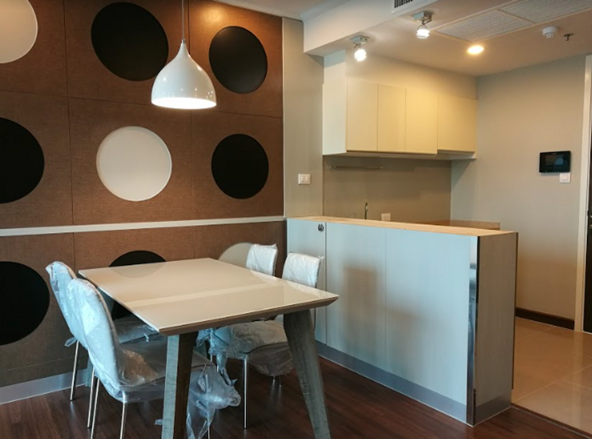 Condominium in , Krung Thep Maha Nakhon 12211278