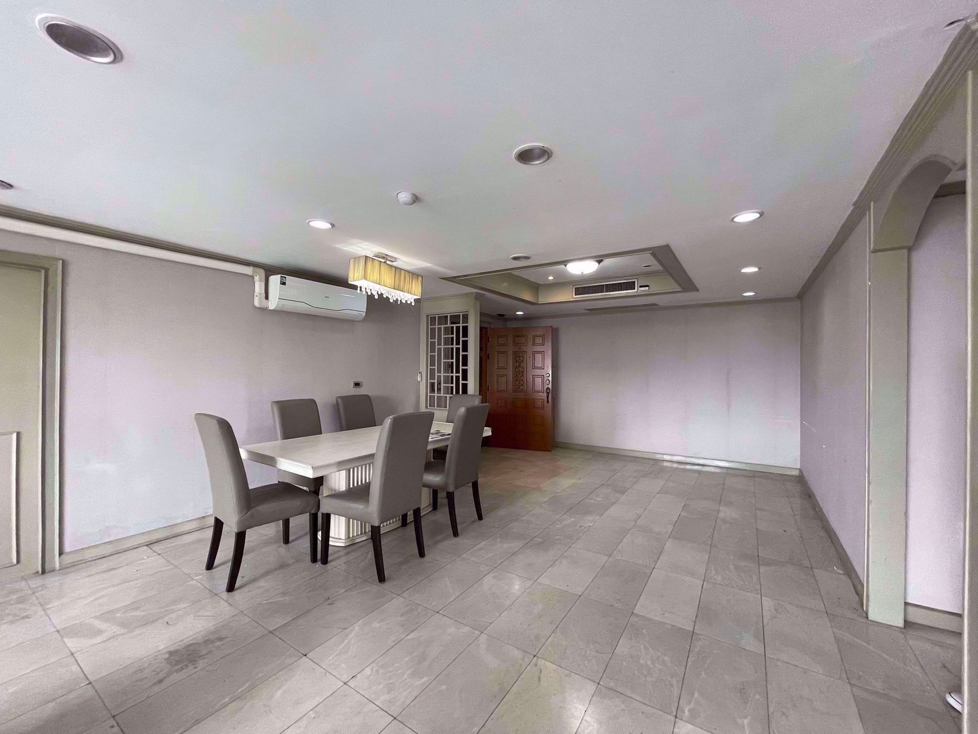 Condominium in Watthana, Krung Thep Maha Nakhon 12211330