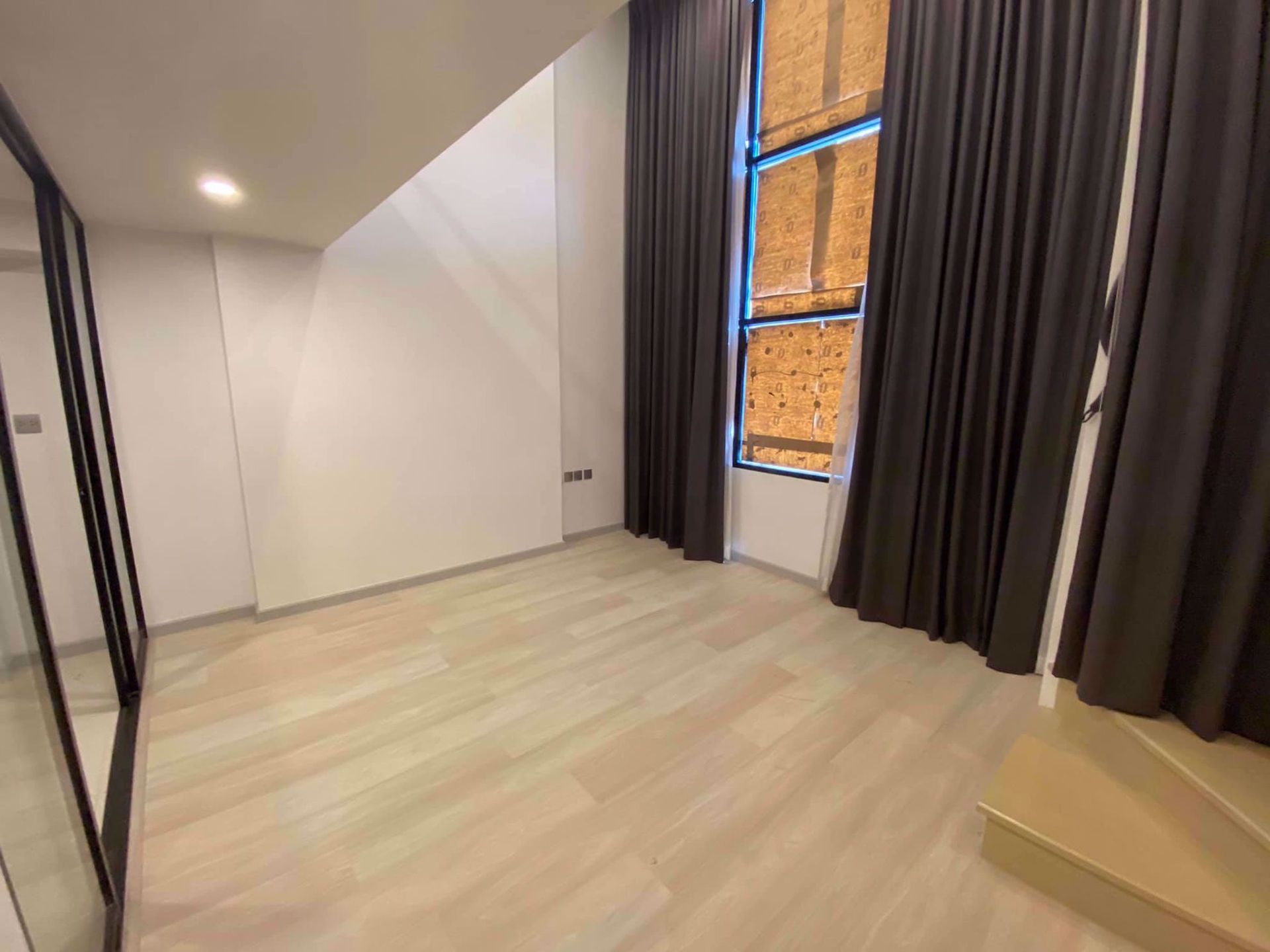 Condominium in Sathon, Krung Thep Maha Nakhon 12211596