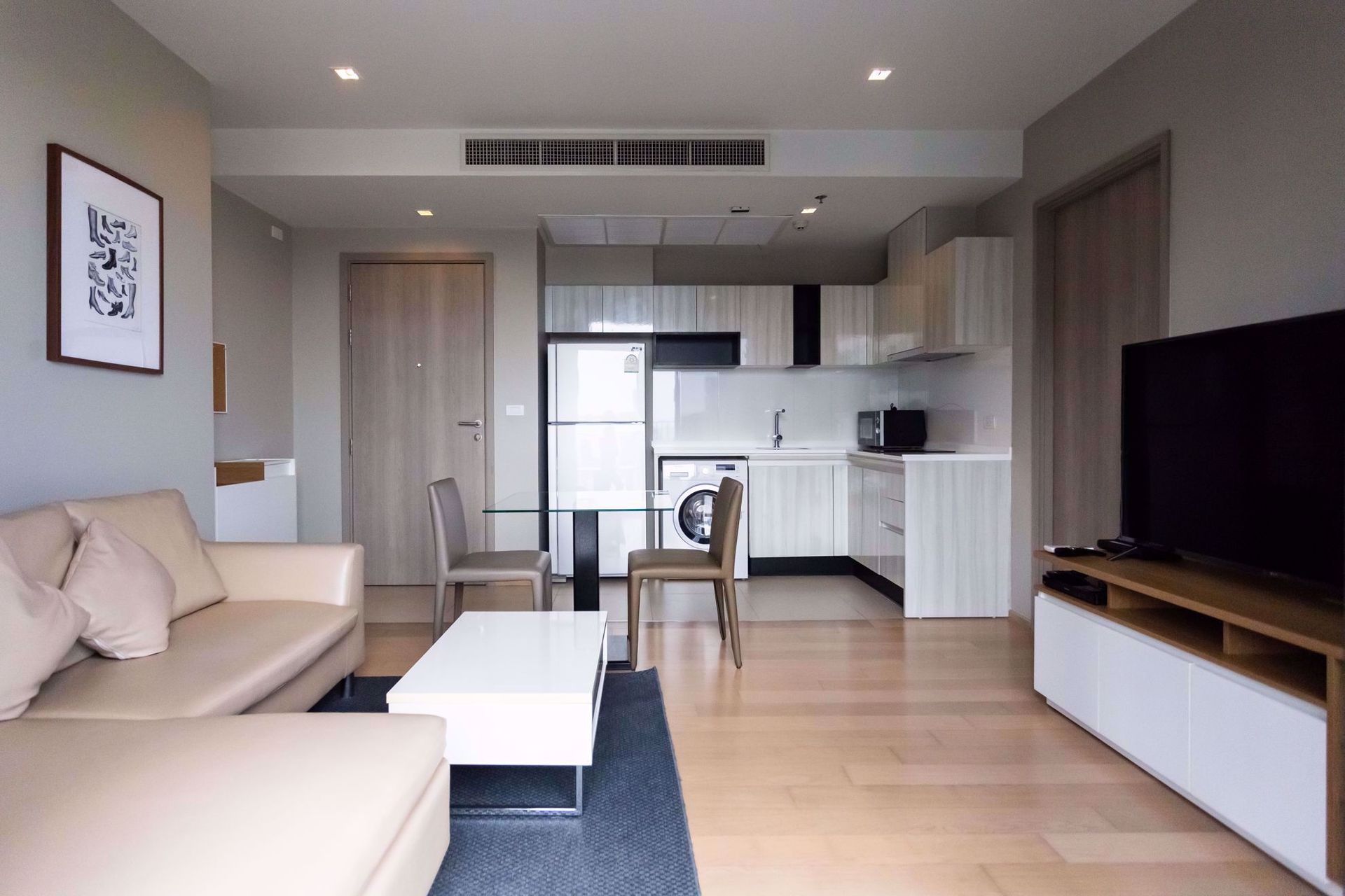 Condominium in Watthana, Krung Thep Maha Nakhon 12211624