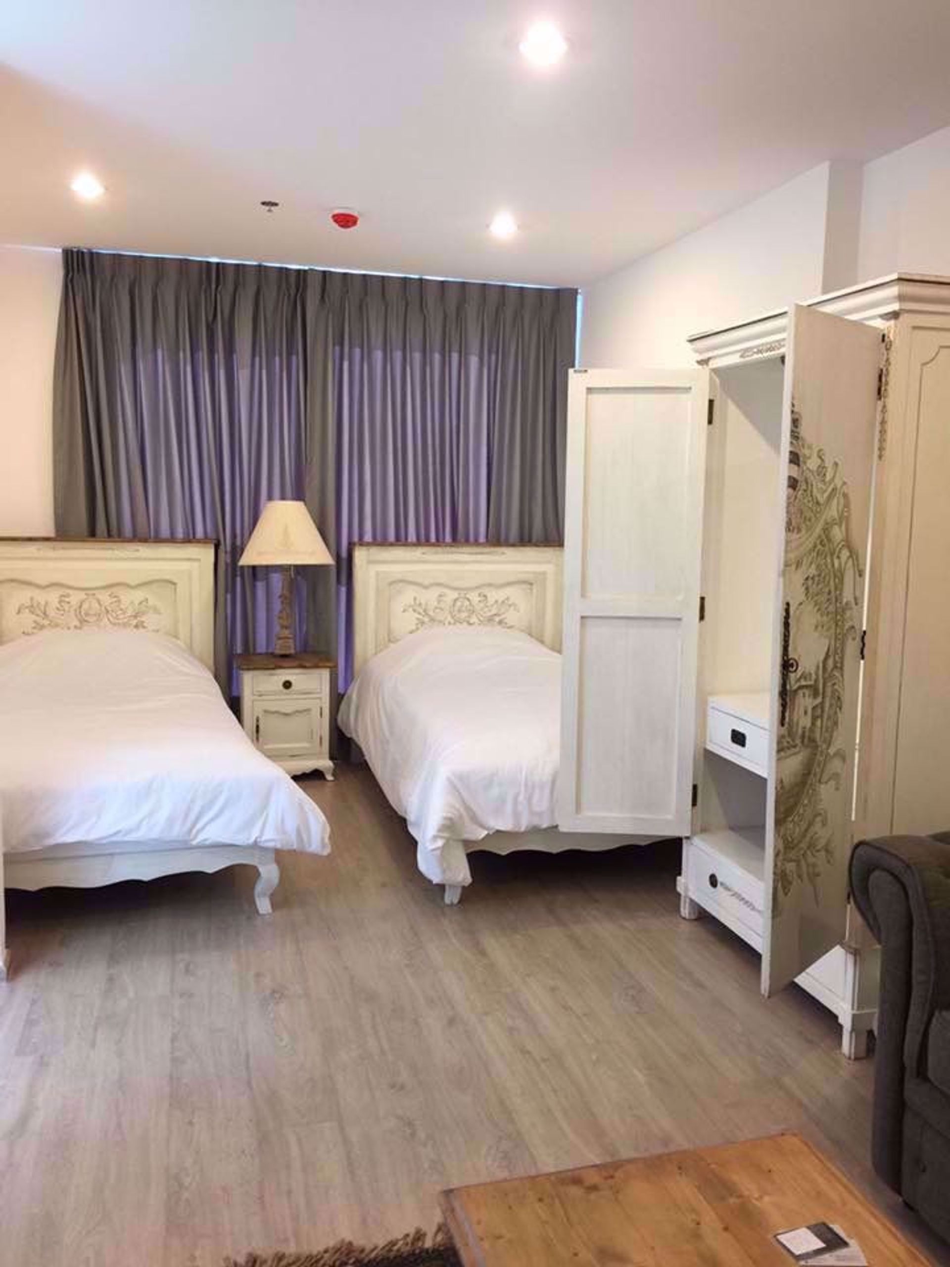 Condominium in Bang Rak, Krung Thep Maha Nakhon 12211860