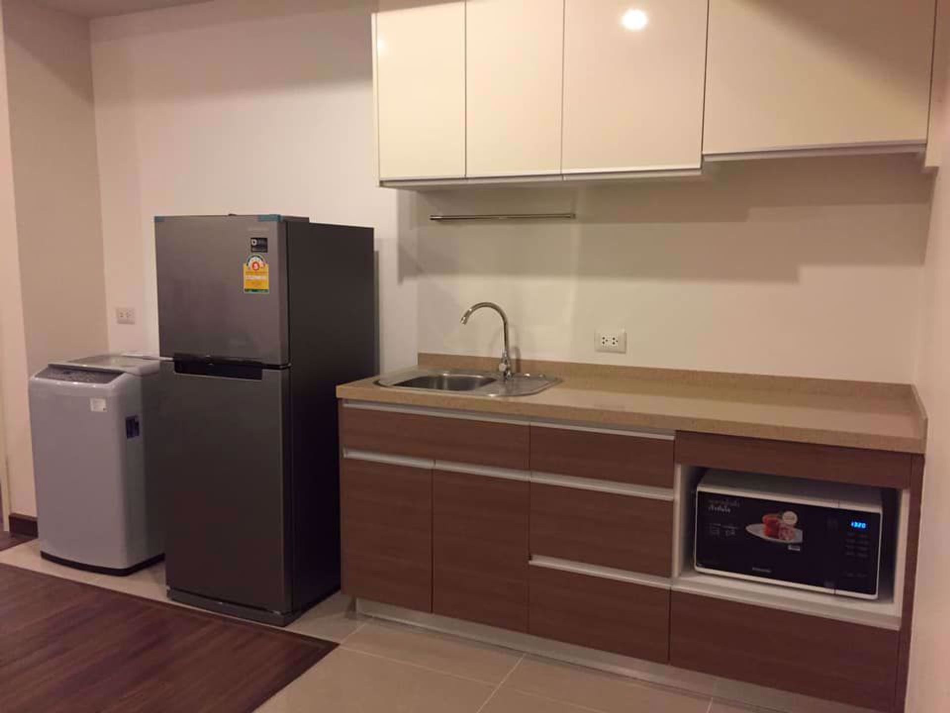 Condominio nel Bang Rak, Krung Thep Maha Nakhon 12212019