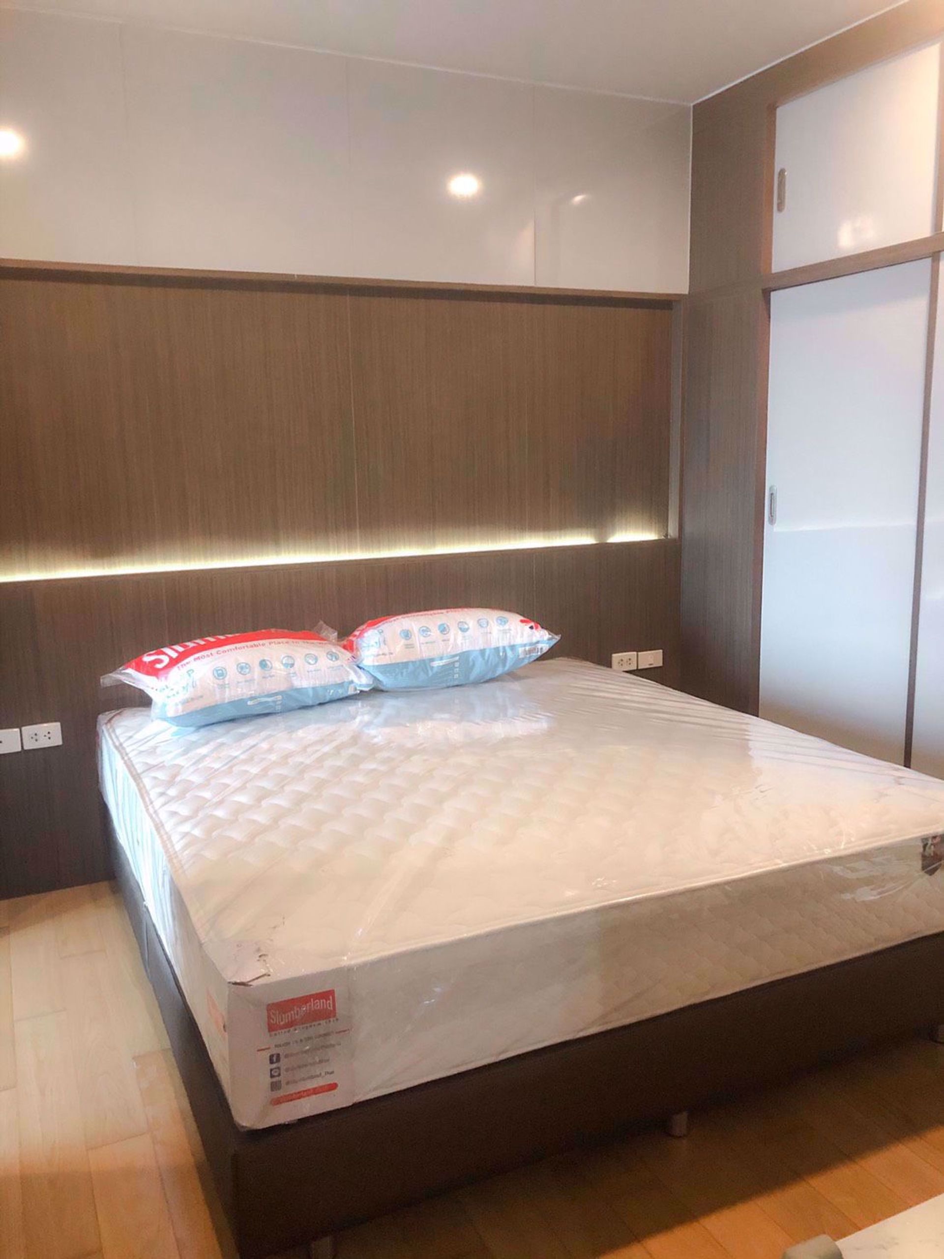 Condominio en Bajar, Krung Thep Maha Nakhon 12212289