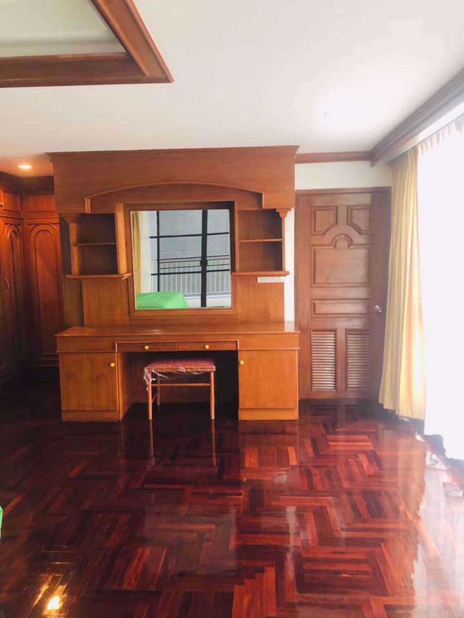 Condominio nel Ban Na canzone, Krung Thep Maha Nakhon 12212330